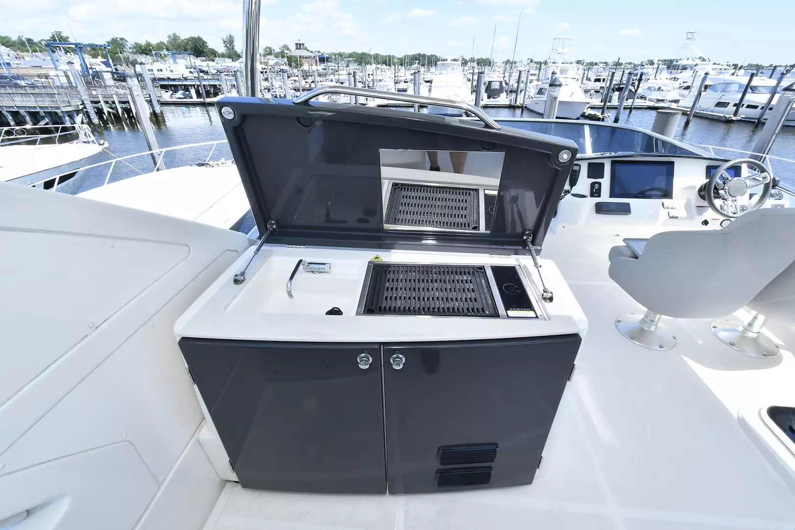 Absolute Fly-2019  Staten Island-New York-United StatesFlybridge Grill  1451537