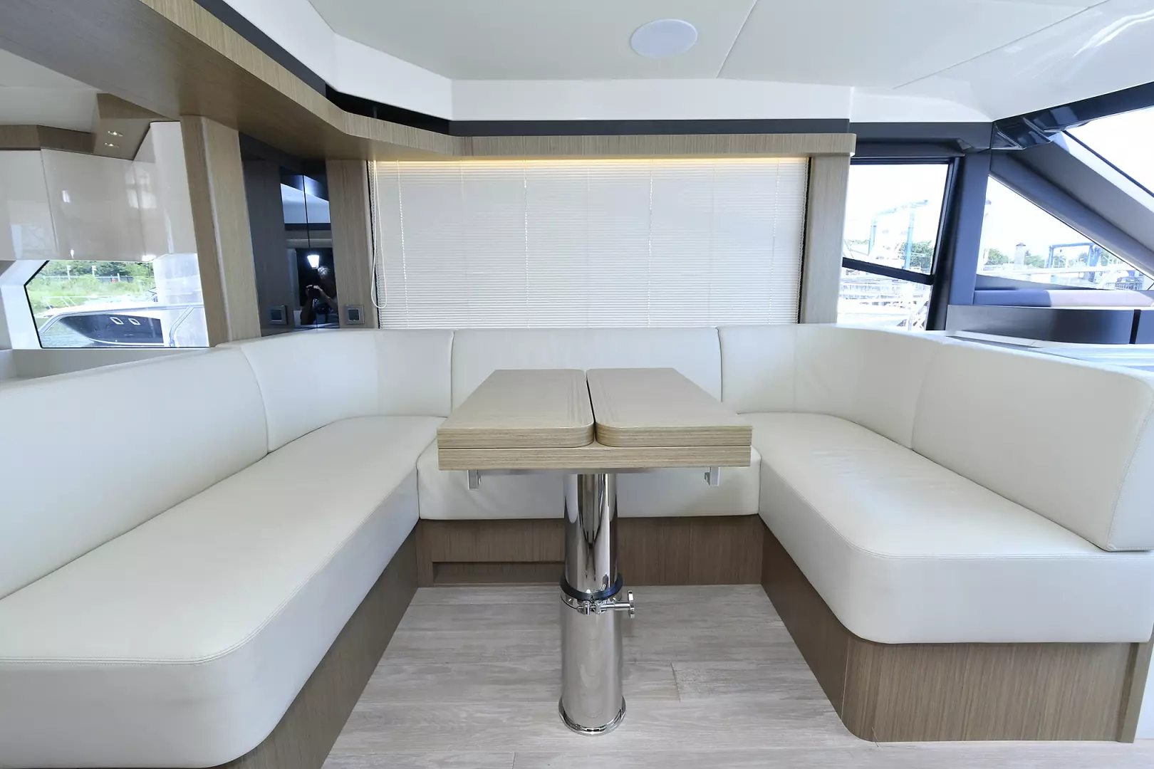 Absolute Fly-2019  Staten Island-New York-United StatesSalon  1451523