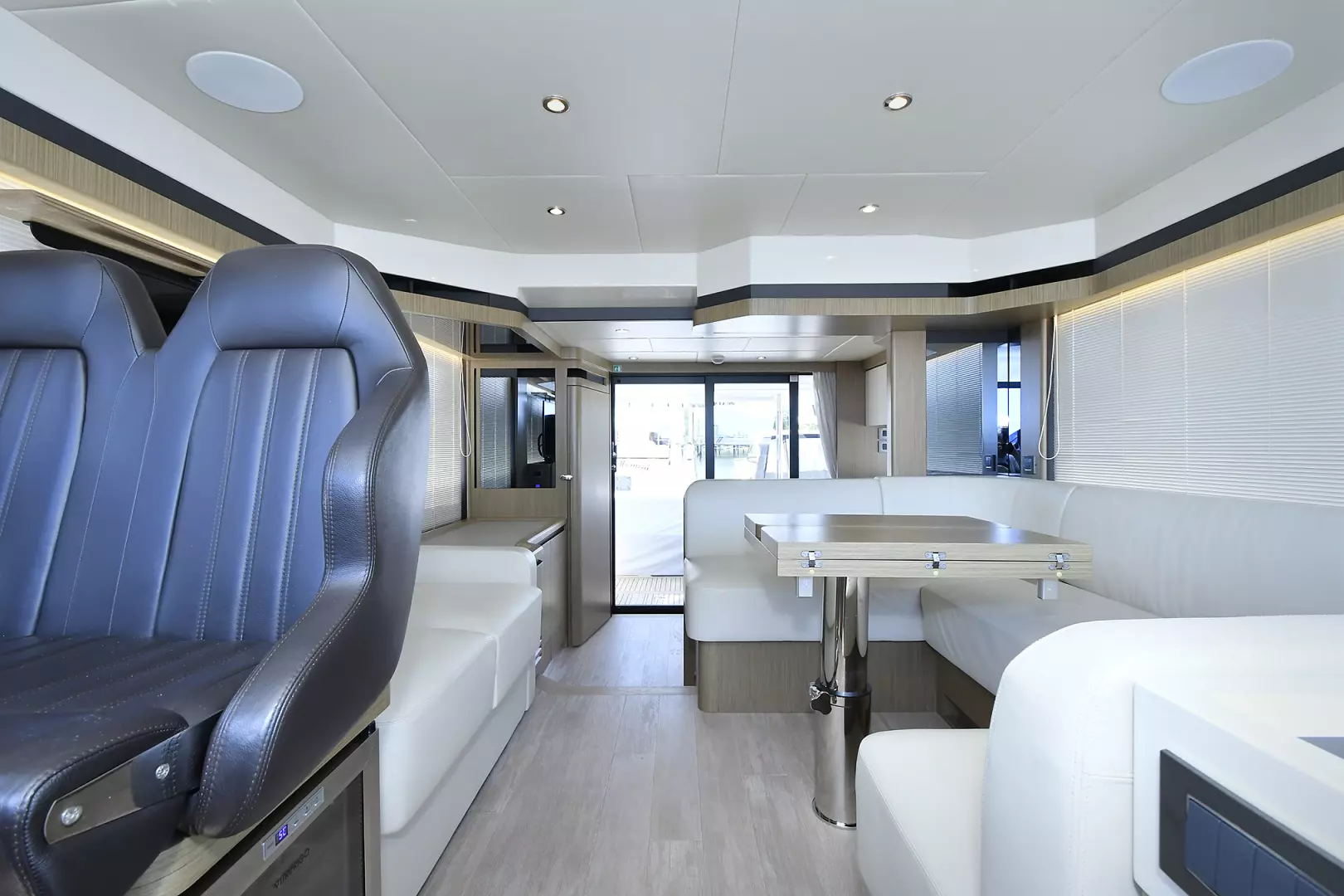 Absolute Fly-2019  Staten Island-New York-United StatesSalon  1451522