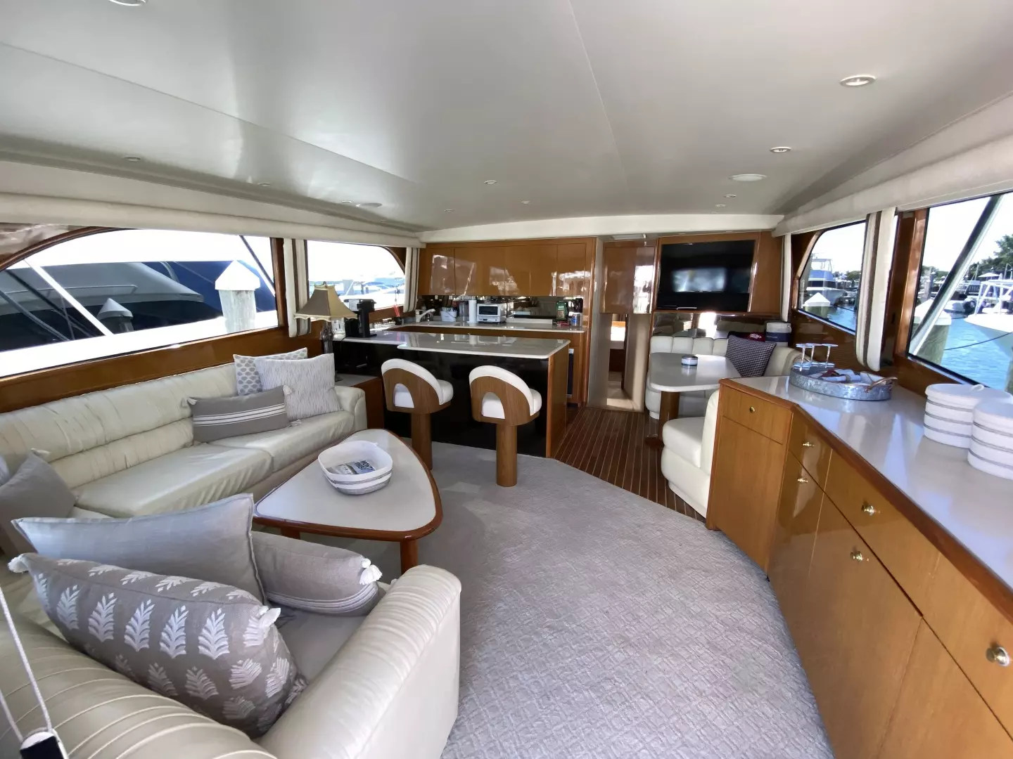 Viking 61 Convertible-2001-Second Chance Montauk-New York-United StatesSalon  1479019