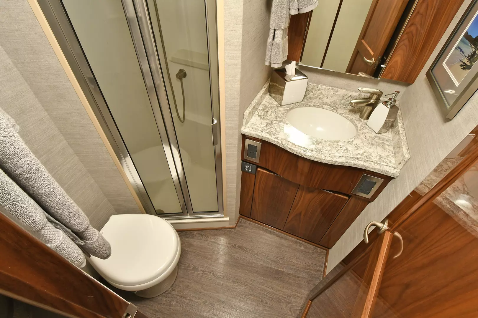 Viking 48 Convertible-2019 -Norwalk-Connecticut-United StatesGuest Head 1479253