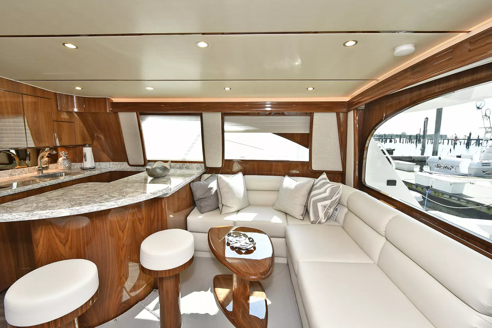 Viking 48 Convertible-2019 -Norwalk-Connecticut-United StatesSalon  1479197