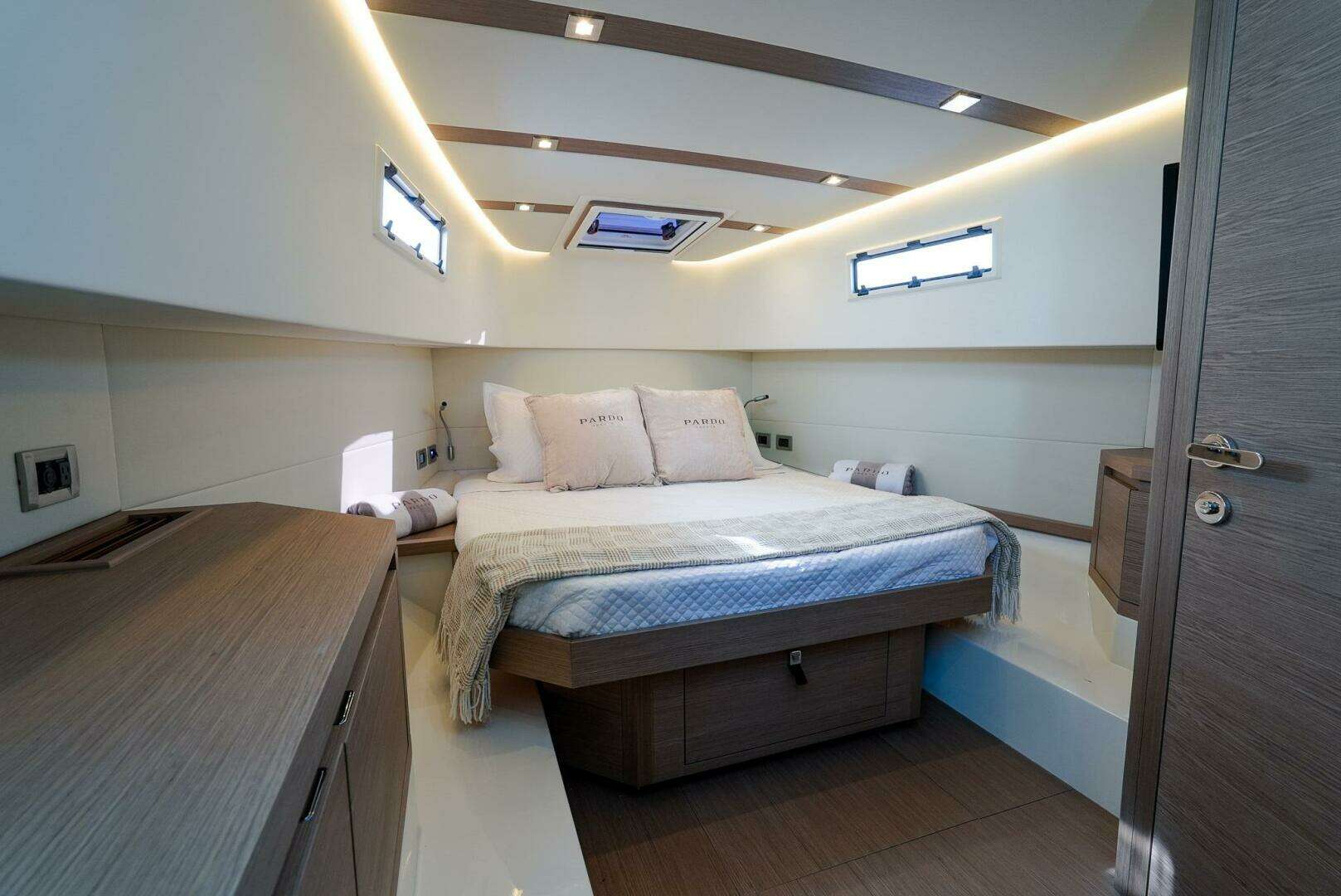 Pardo Yachts 38 Walkaround-2025-NOW AVAILABLE Sag Harbor-New York-United States 5298598