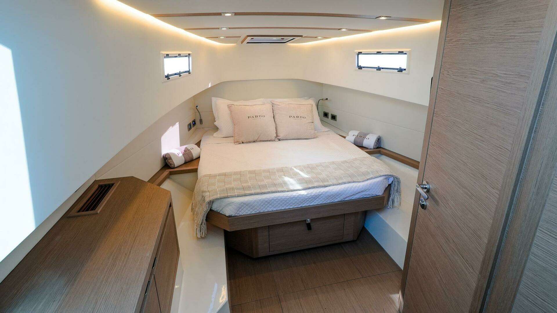 Pardo Yachts 38 Walkaround-2025-NOW AVAILABLE Sag Harbor-New York-United States 5298600