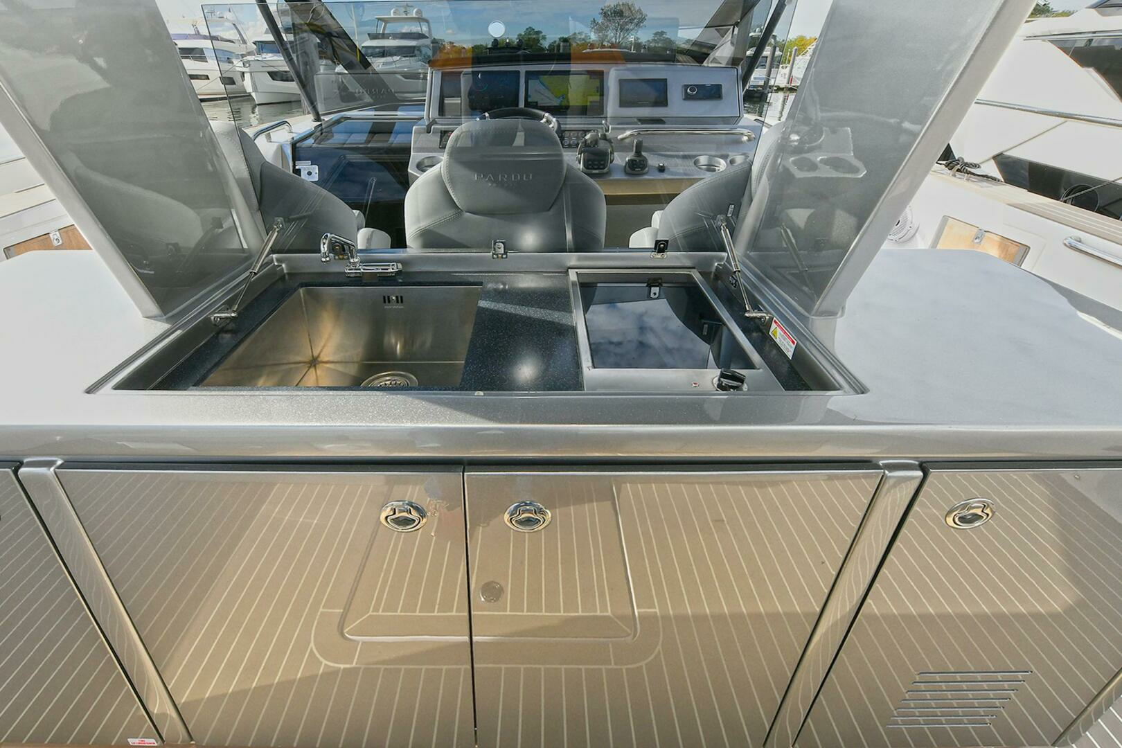 Pardo Yachts 43 Walkaround-2024-AVAILABLE NOW  Staten Island-New York-United States 3948471