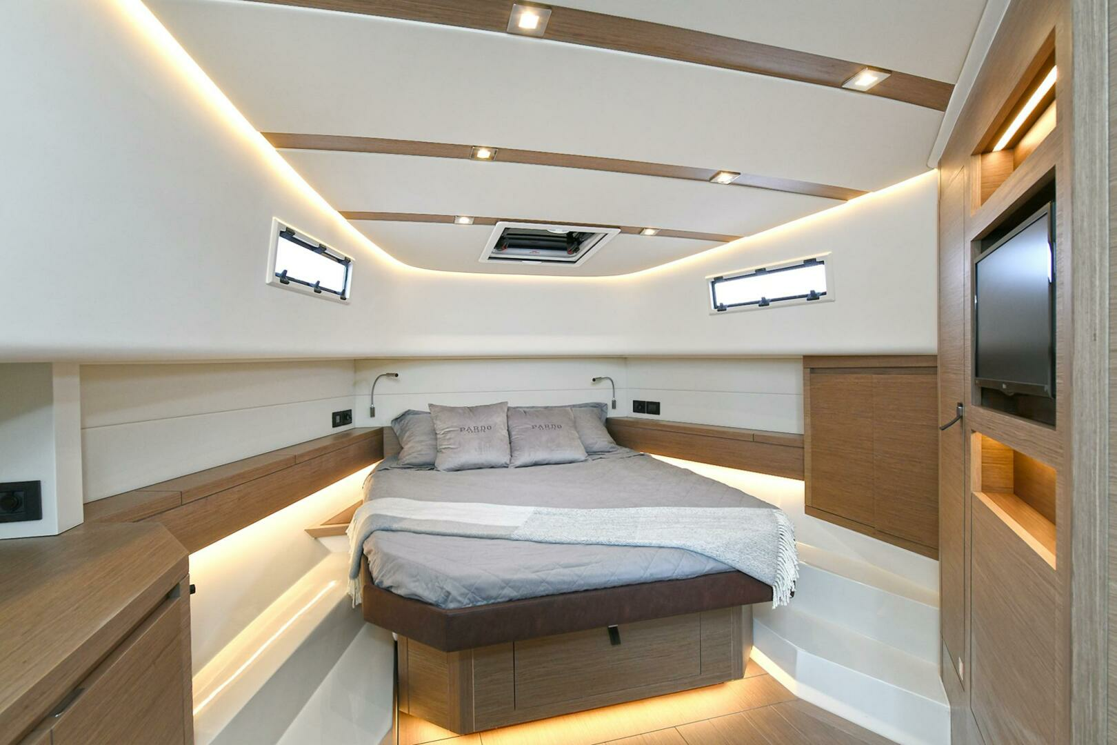 Pardo Yachts 43 Walkaround-2024-AVAILABLE NOW  Staten Island-New York-United States 3948410