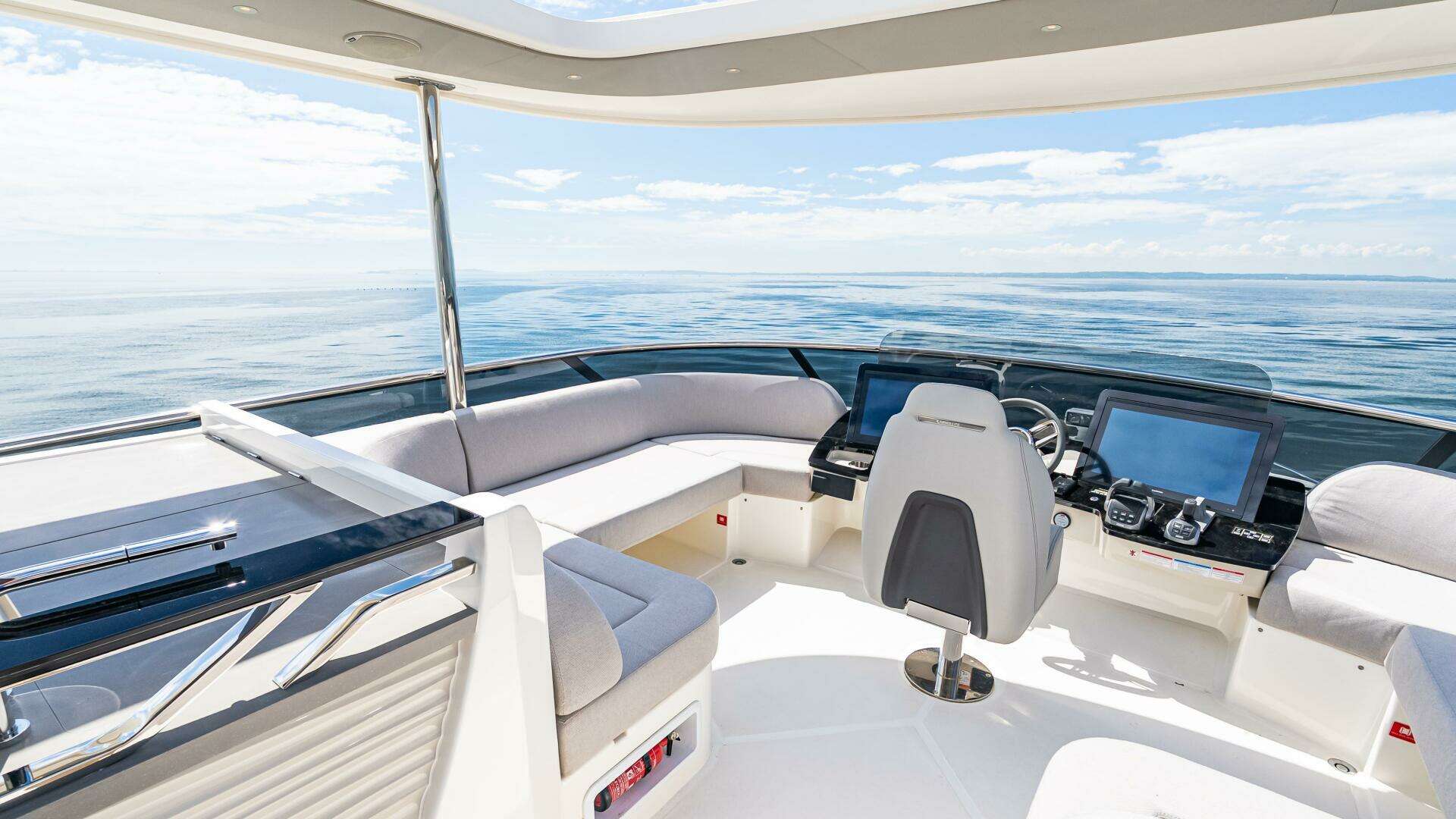 Absolute Navetta 64-2025-IN STOCK  IMMEDIATE DELIVERY Staten Island-New York-United States 5313072