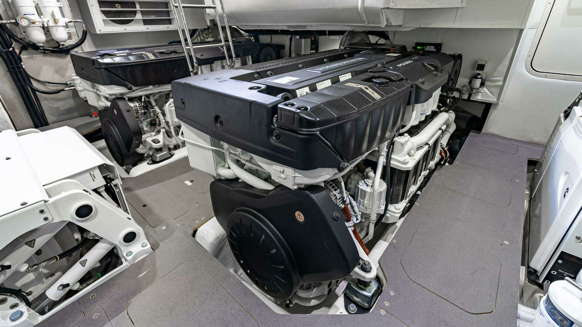 Absolute Navetta 64-2025-IN STOCK  IMMEDIATE DELIVERY Staten Island-New York-United States 5313135