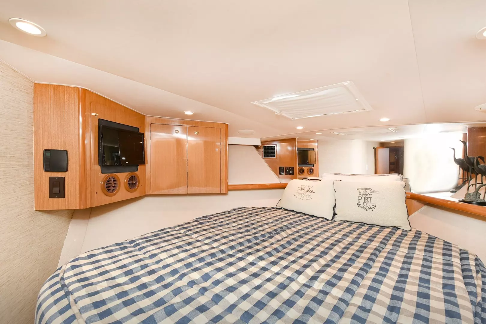 Viking 52 Convertible-2002-Canyon Bound Montauk-New York-United States 1737758