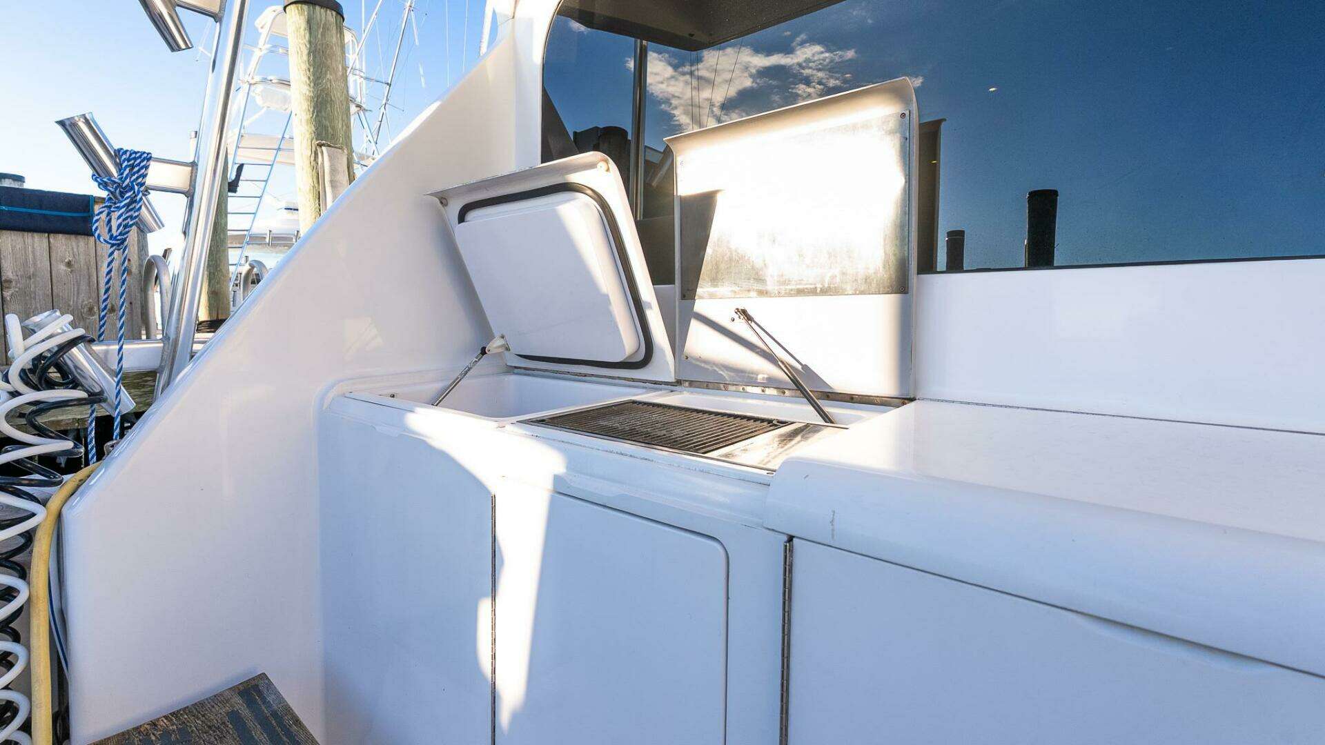 Viking 52 Convertible-2002-Geaux Time Freeport-New York-United States 5803860
