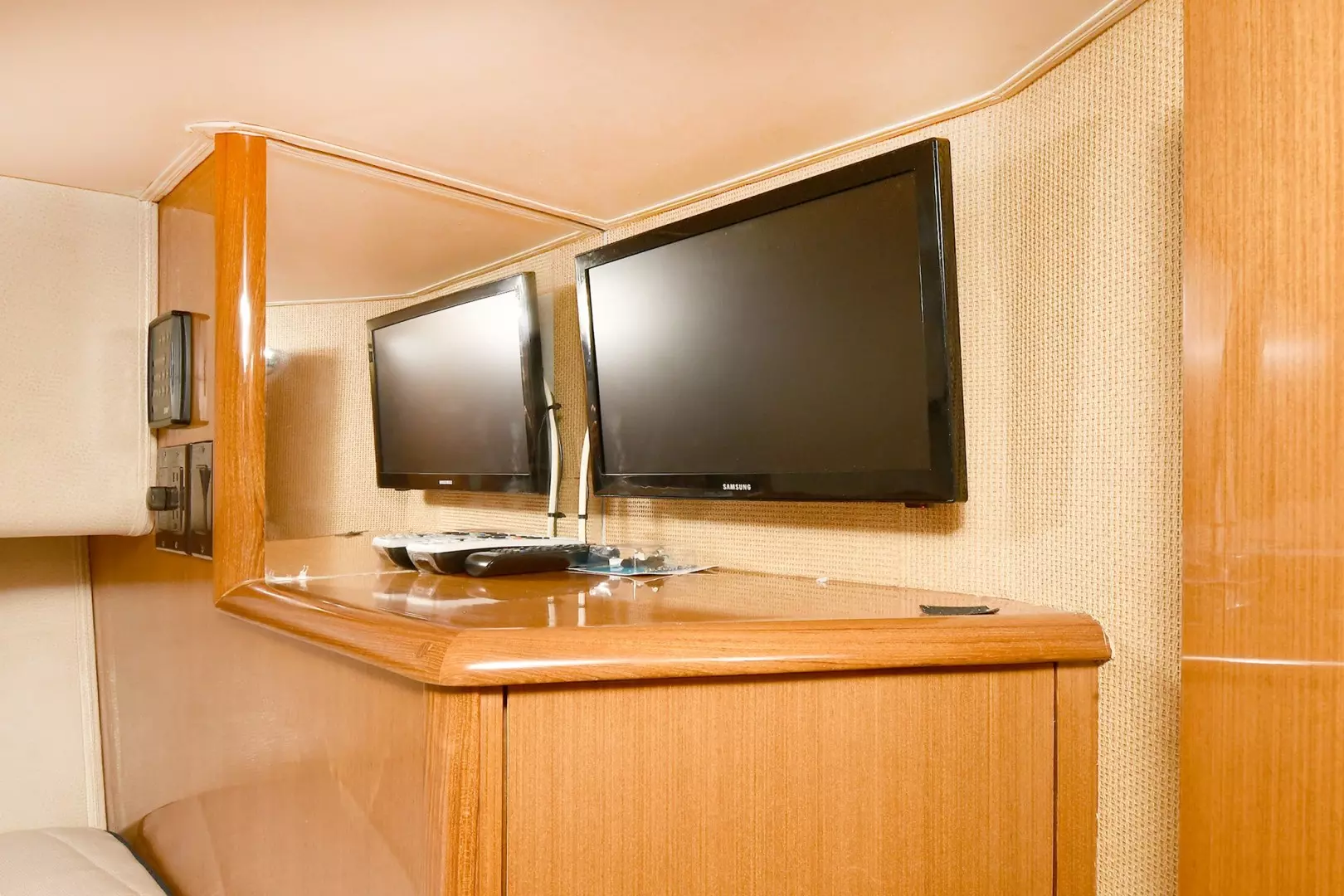 Viking 52 Convertible-2002-Canyon Bound Montauk-New York-United States 1737768