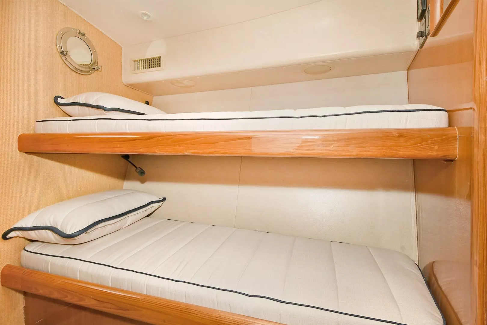 Viking 52 Convertible-2002-Canyon Bound Montauk-New York-United States 1737767