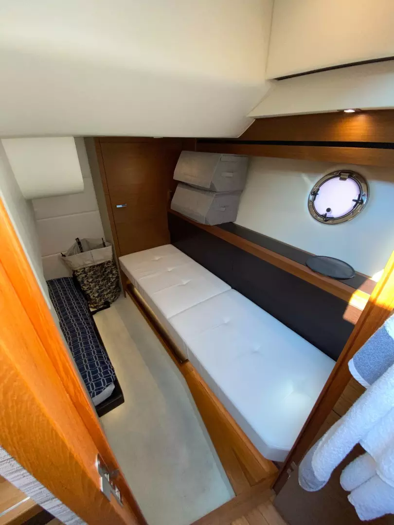 Tiara Yachts C39 Coupe-2016-Rocking Chair Stamford-Connecticut-United States 1737918