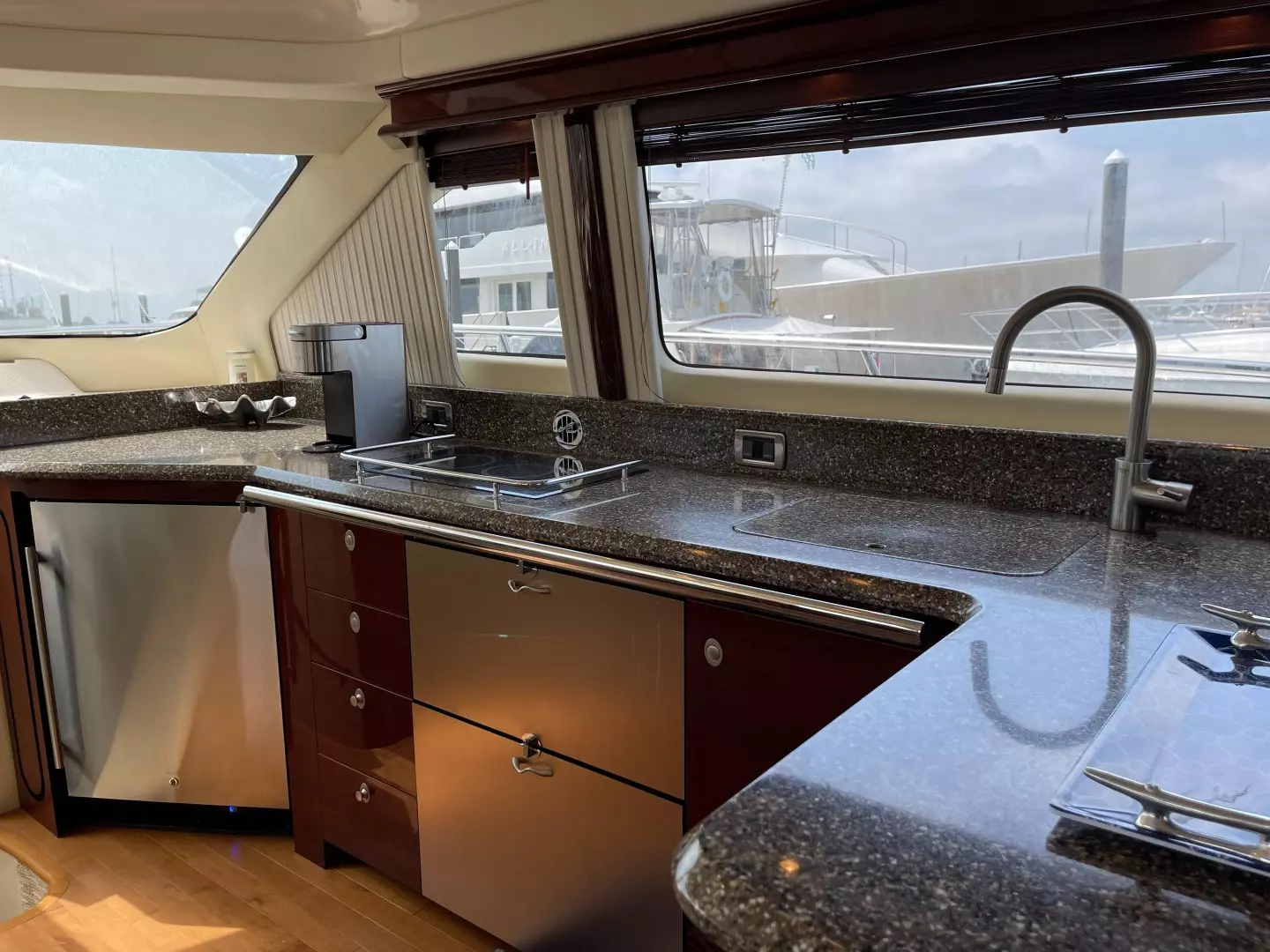 Sea Ray 580 Sedan Bridge-2008 -Newport-Rhode Island-United States 1752587