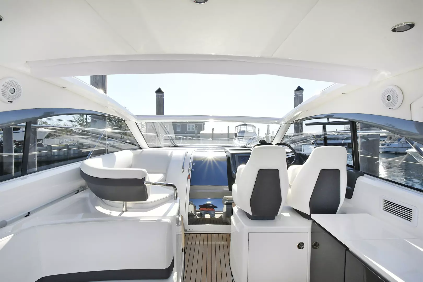 Princess V39-2014 -Montauk-New York-United States 3155886