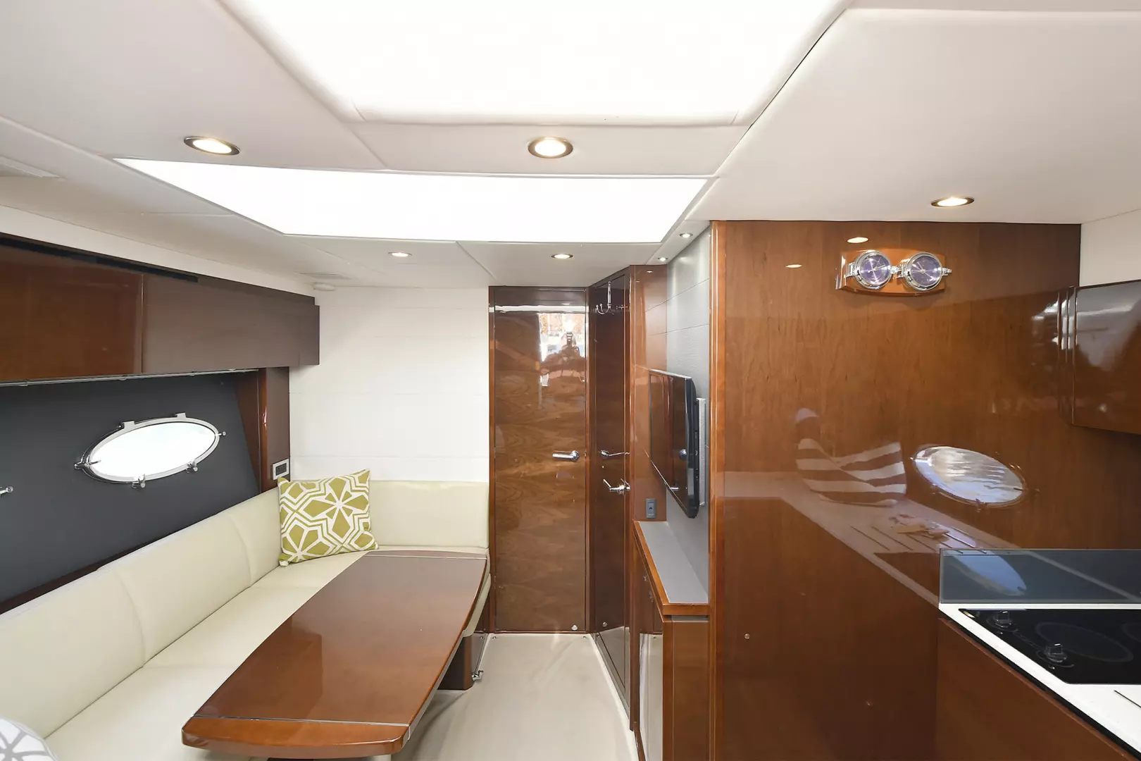 Princess V39-2014 -Montauk-New York-United States 3155872
