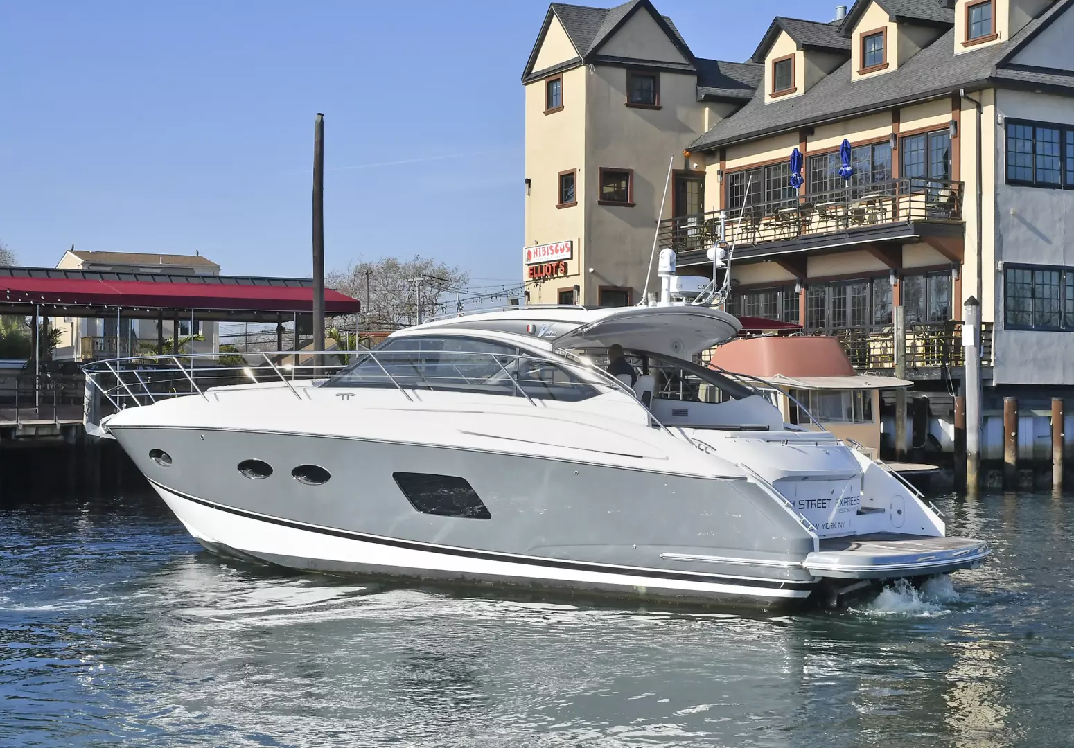 Princess V39-2014 -Montauk-New York-United States 3155892