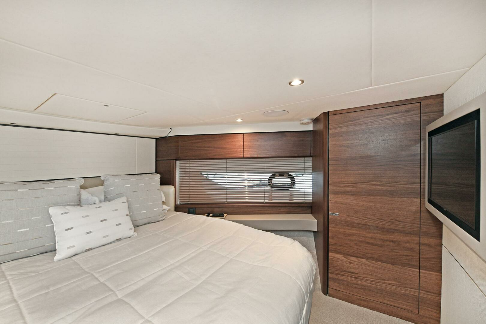 Princess 55 Fly-2021 -Staten Island-New York-United States 3757238