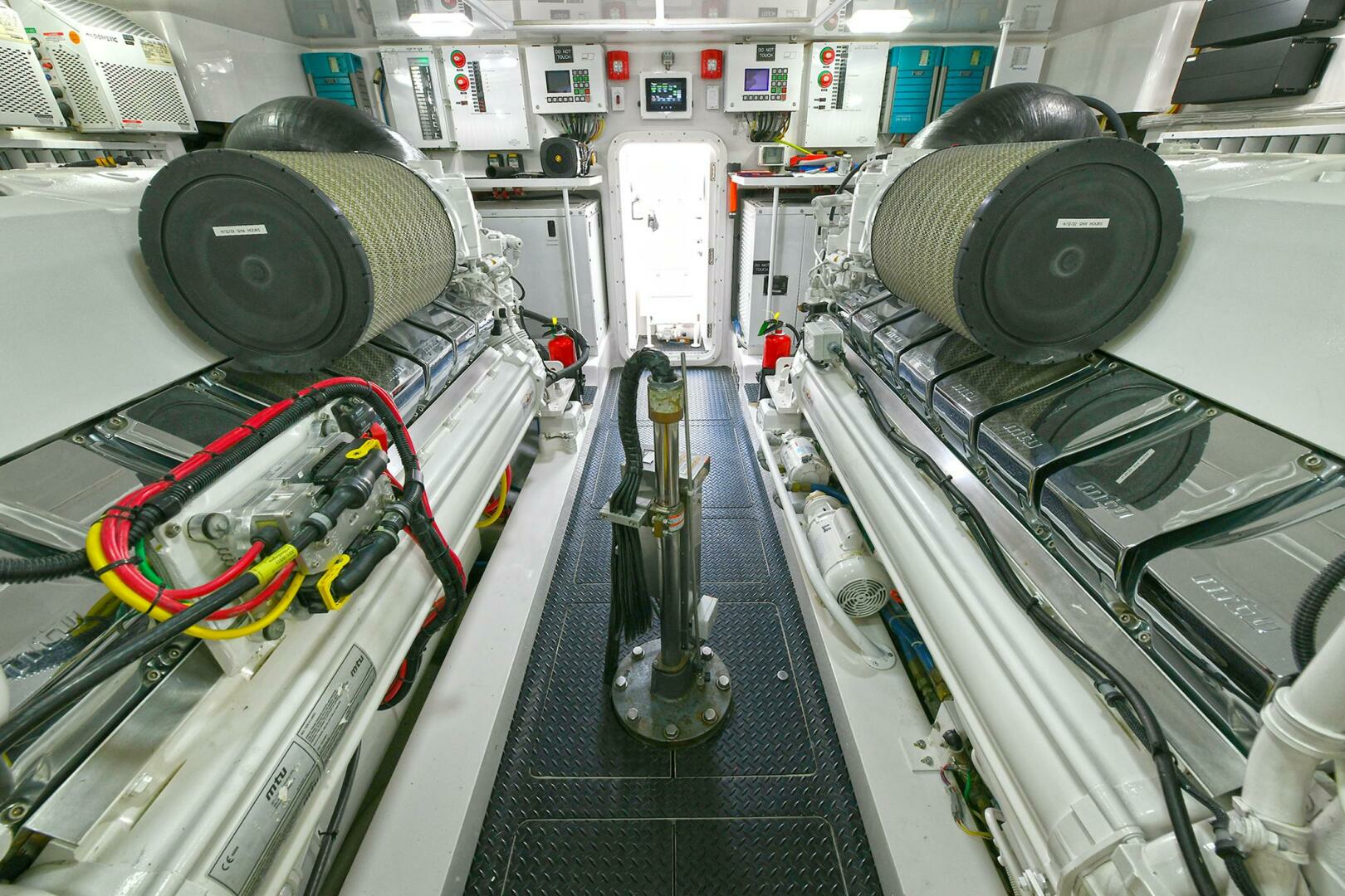 Viking 80 Enclosed Skybridge-2018-ON THE EDGE Montauk-New York-United States 3774080