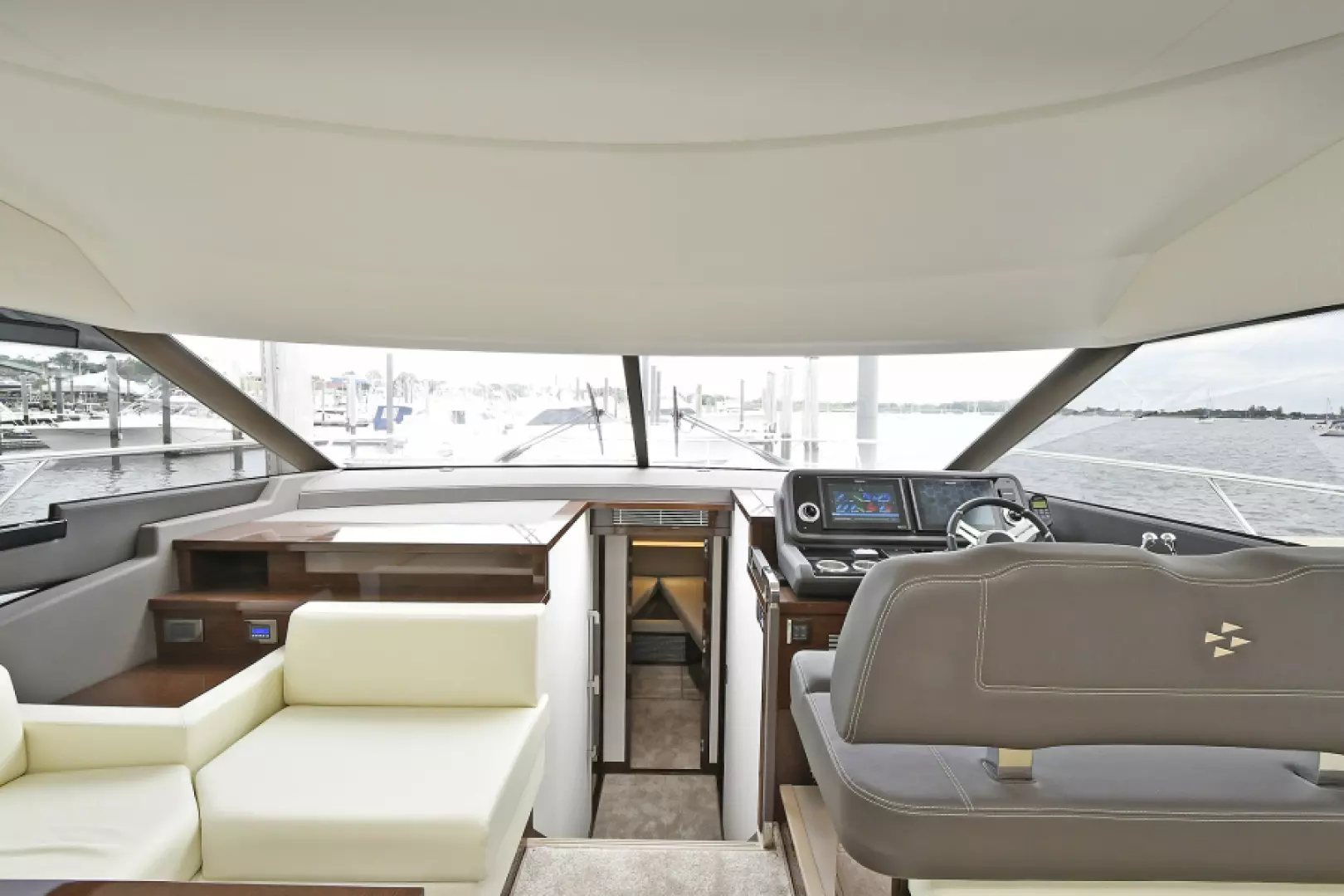 Prestige 590 Flybridge-2023-IN STOCK Newport-Rhode Island-United StatesHelm Station  3654965