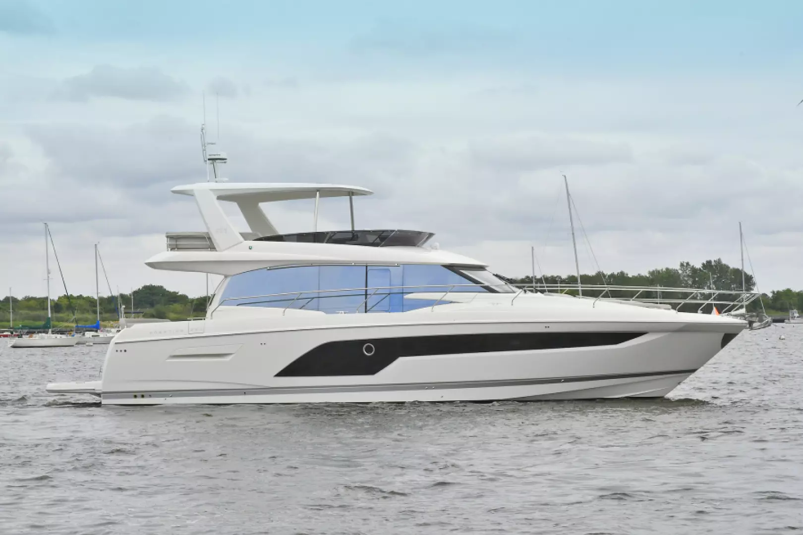 Prestige 590 Flybridge-2023-IN STOCK Newport-Rhode Island-United StatesStarboard Side 3654934