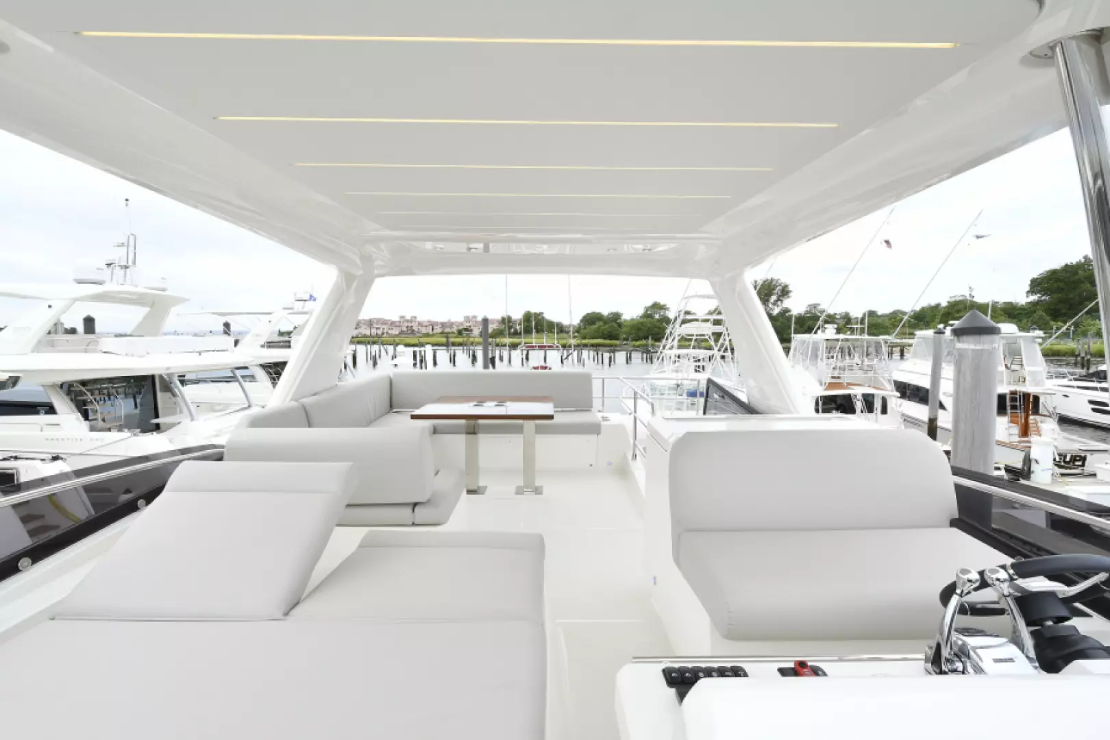 Prestige 590 Flybridge-2023-IN STOCK Newport-Rhode Island-United StatesFlybridge 3654949