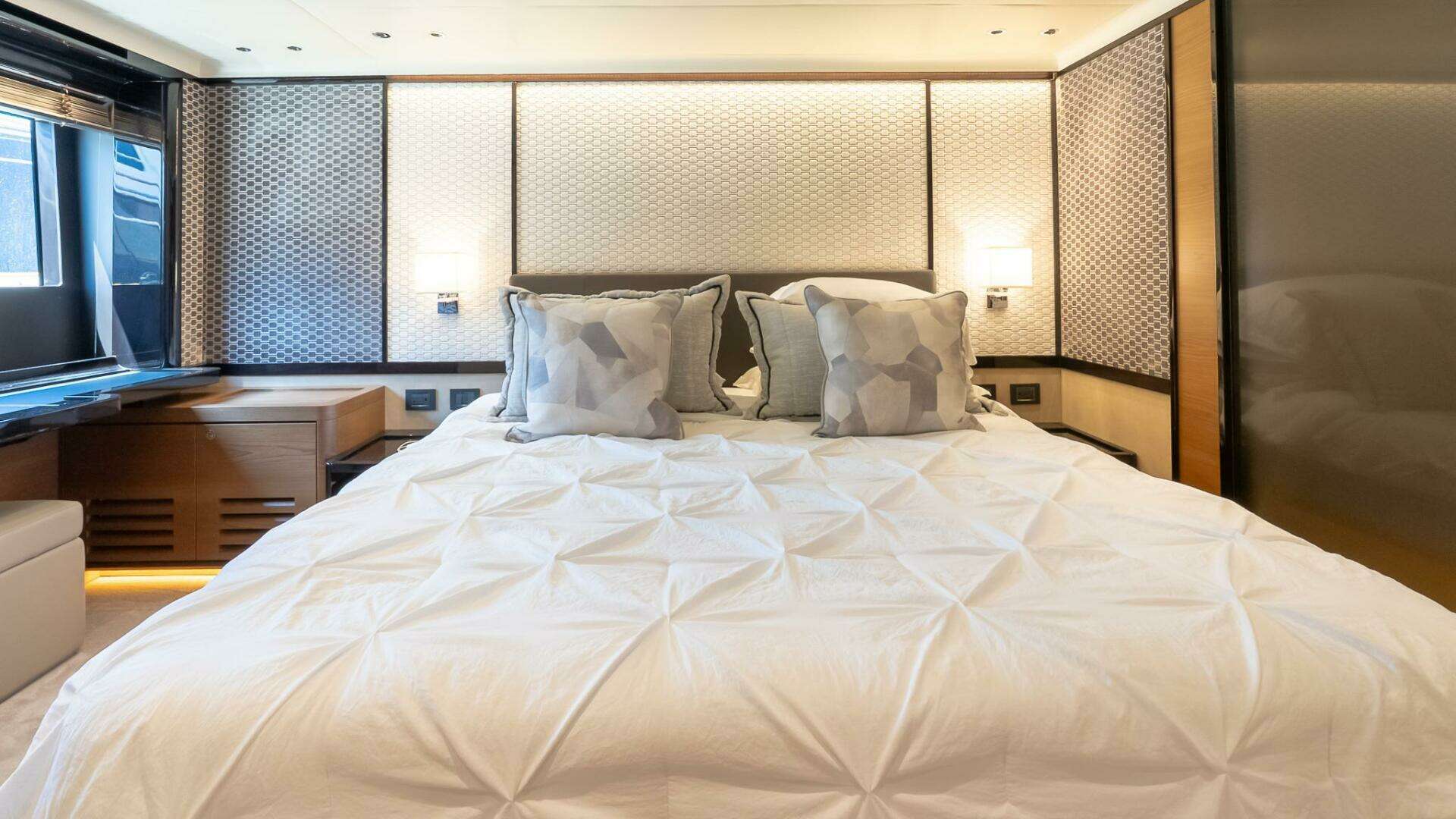 Absolute Navetta 68-2024-AVAILABLE NOW Staten Island-New York-United States 5215620