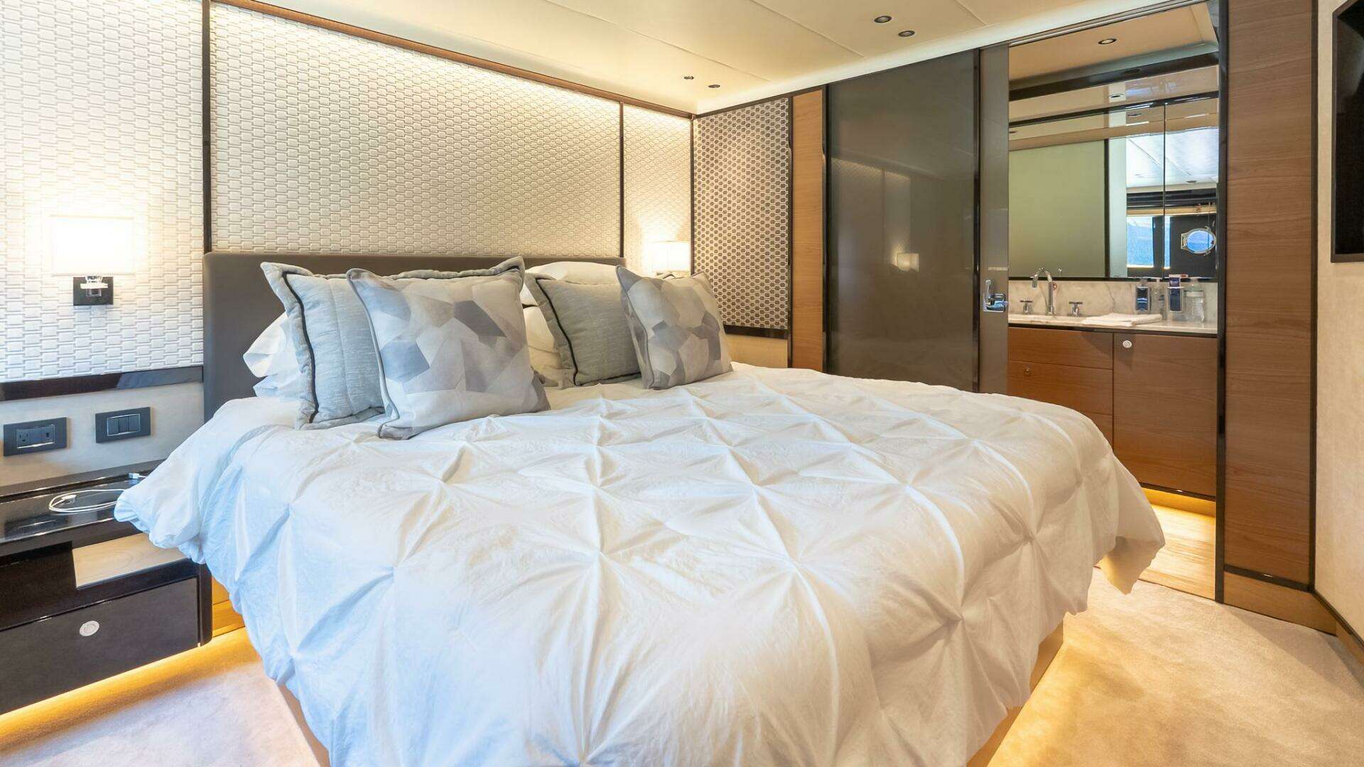 Absolute Navetta 68-2024-AVAILABLE NOW Staten Island-New York-United States 5215621