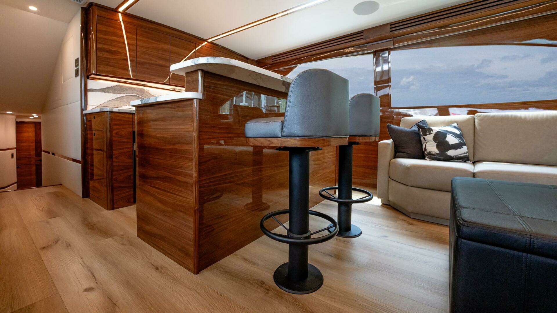 Viking 64 Convertible-2026-IN STOCK Staten Island-New York-United States 5541573