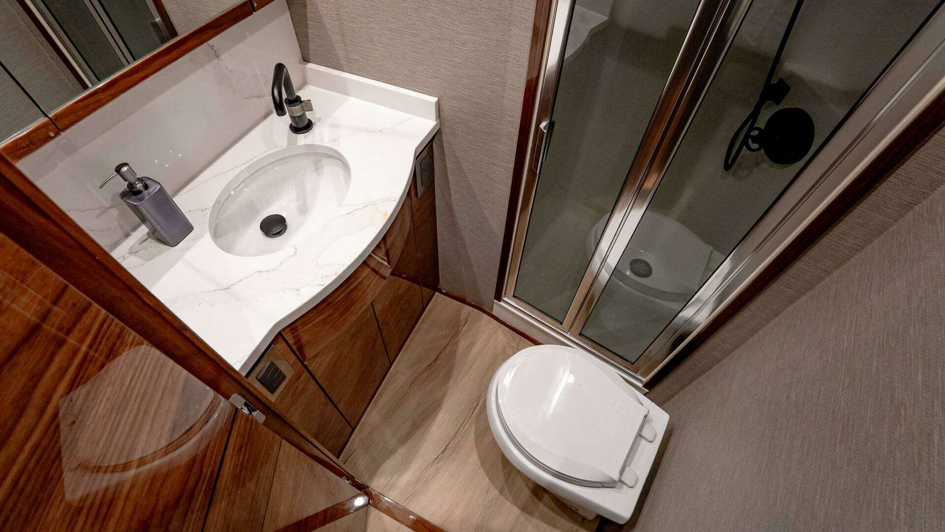 Viking 64 Convertible-2026-IN STOCK Staten Island-New York-United States 5696445