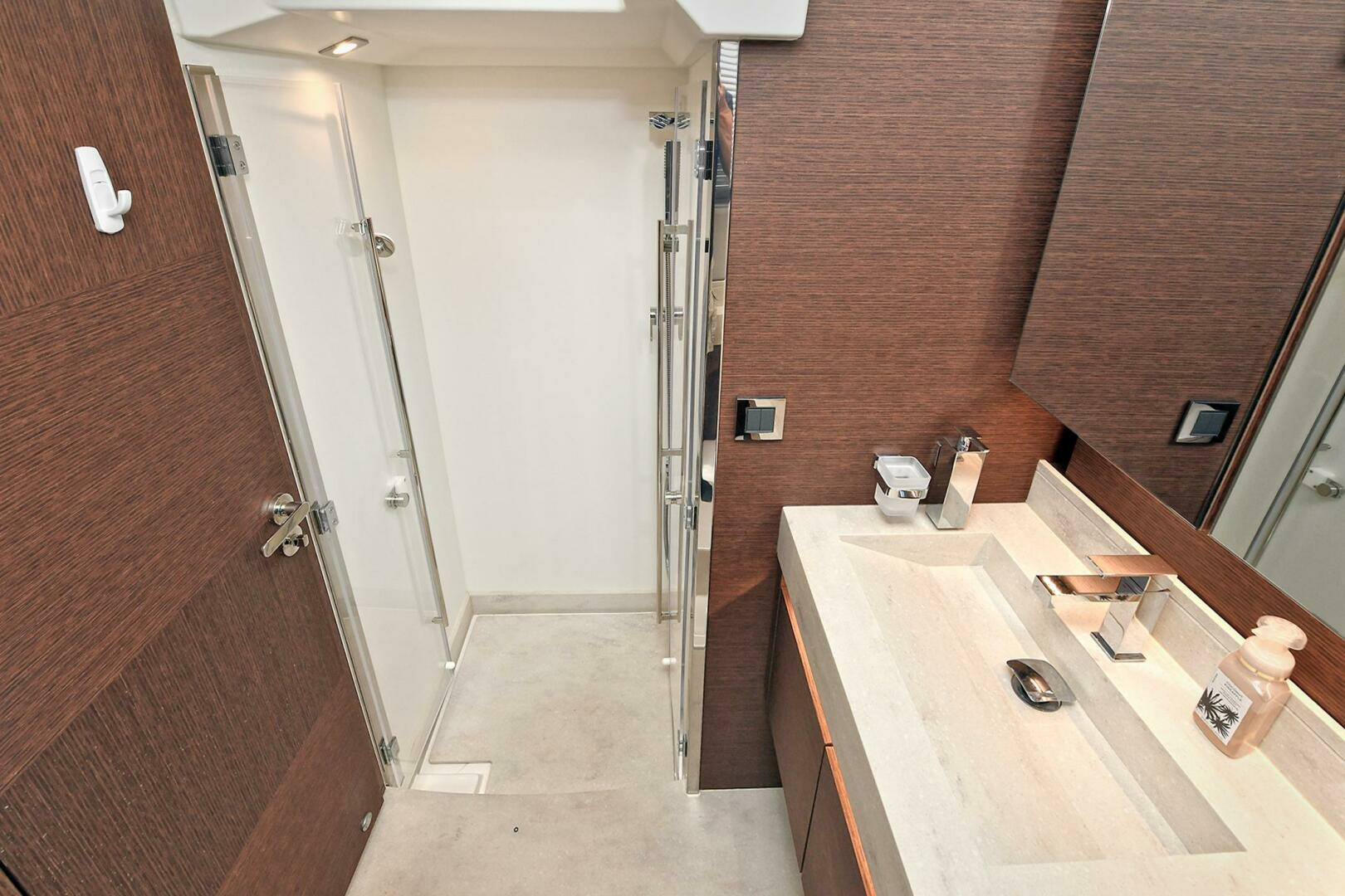 Prestige 520 Fly-2022 -Staten Island-New York-United States 3771862