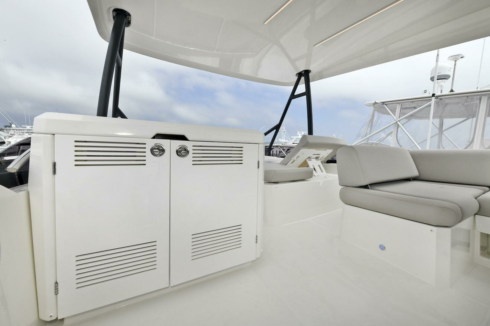 Prestige 520 Fly-2022 -Staten Island-New York-United States 3771816