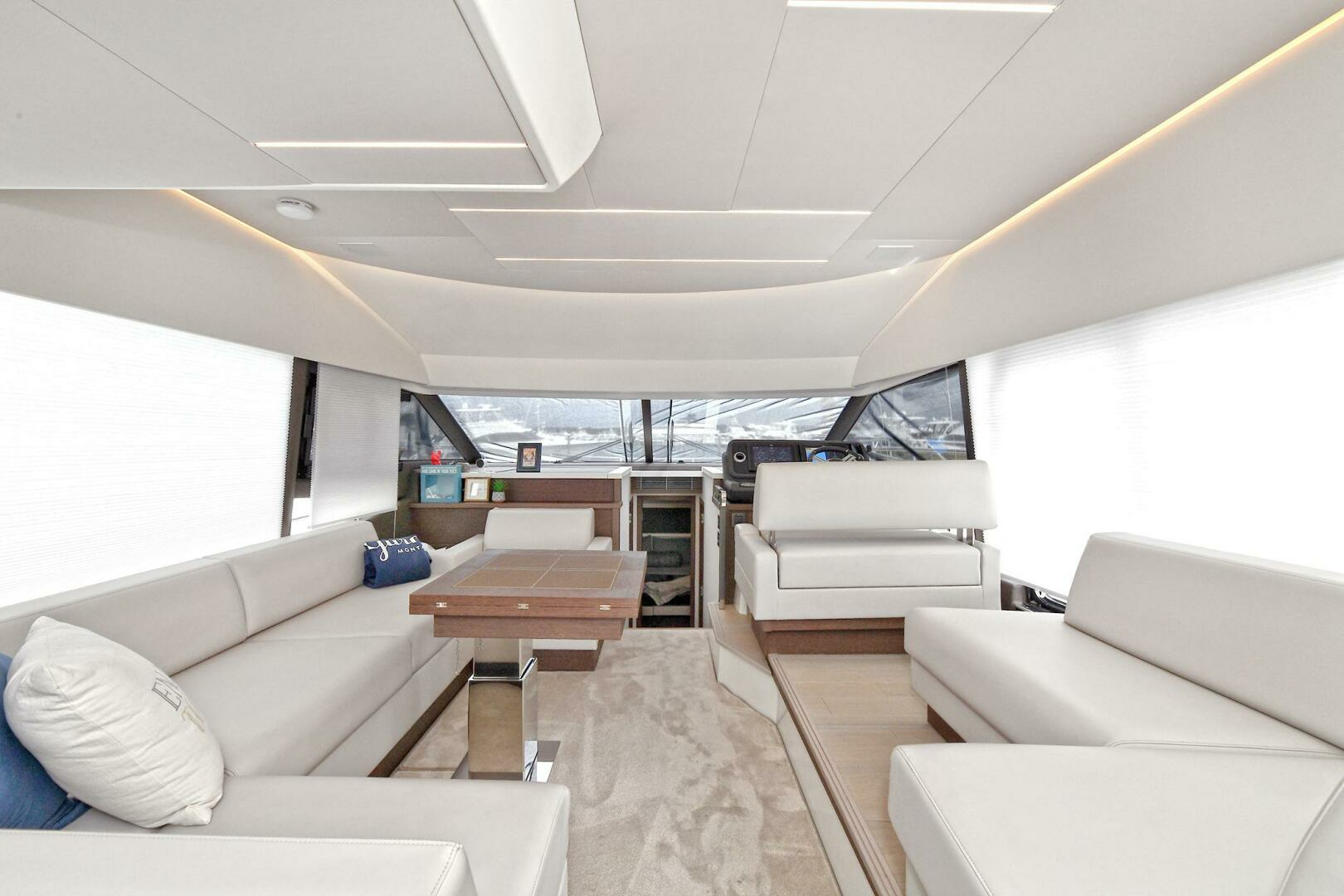 Prestige 520 Fly-2022 -Staten Island-New York-United States 3771848