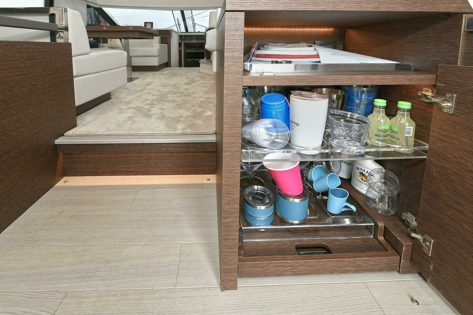 Prestige 520 Fly-2022 -Staten Island-New York-United States 3771841