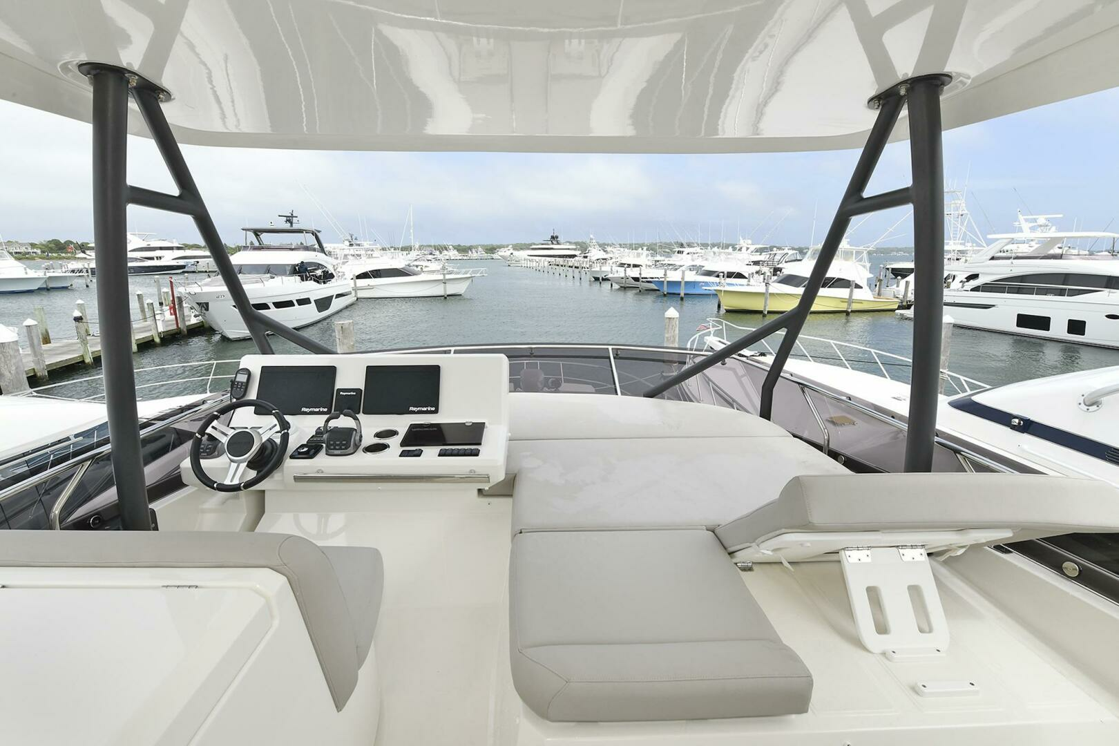 Prestige 520 Fly-2022 -Staten Island-New York-United States 3771820