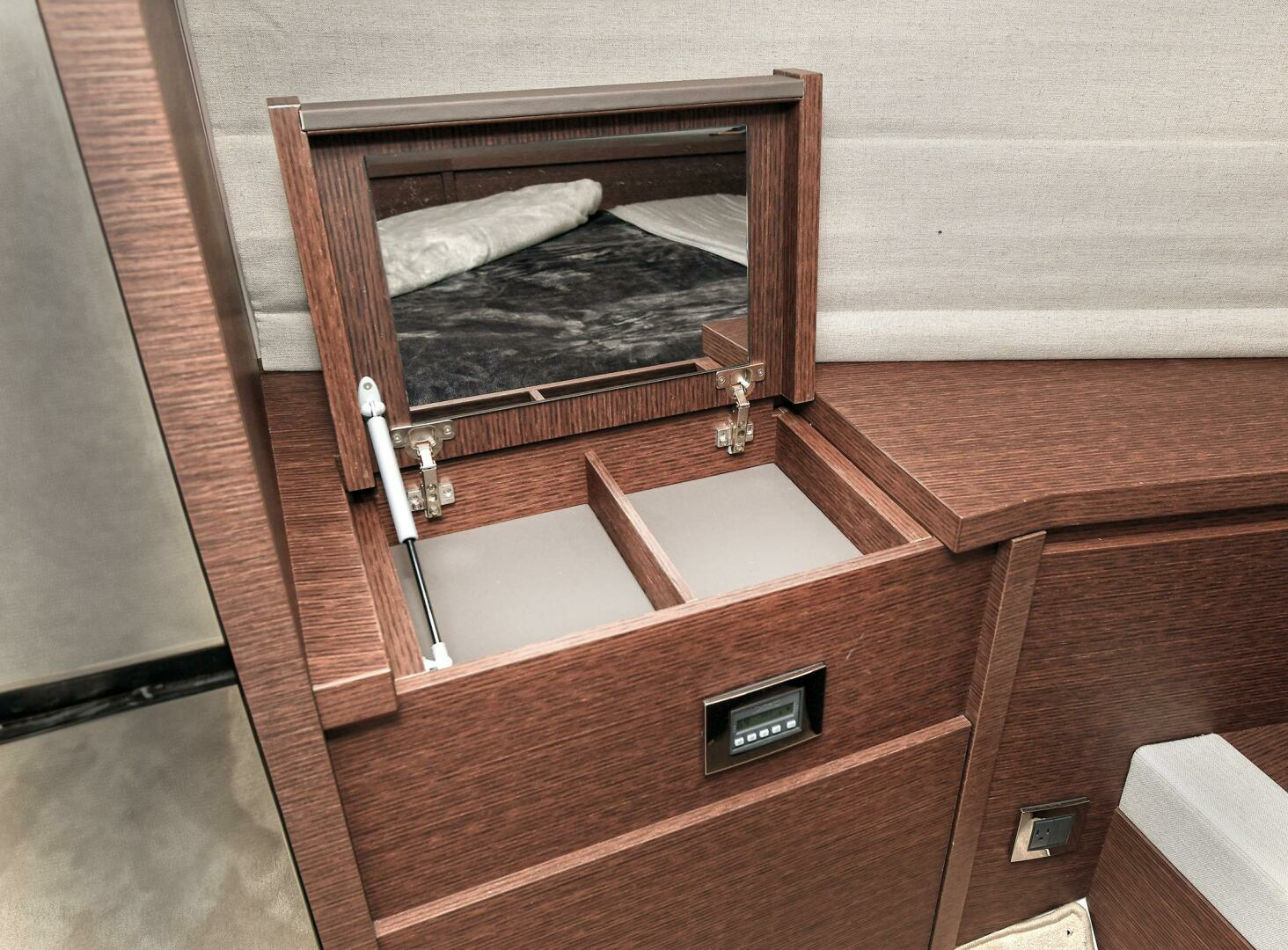 Prestige 520 Fly-2022 -Staten Island-New York-United States 3771868