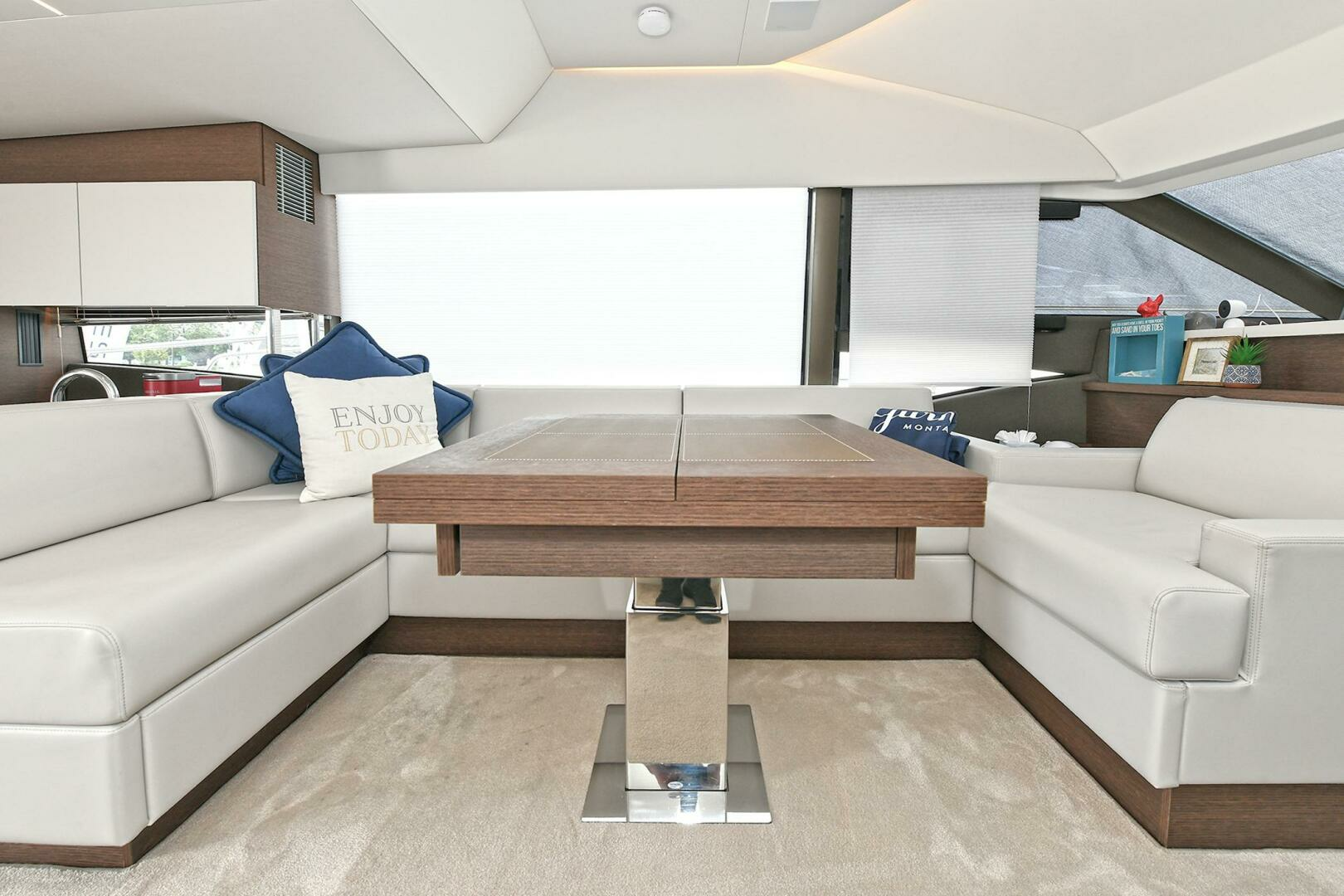 Prestige 520 Fly-2022 -Staten Island-New York-United States 3771846