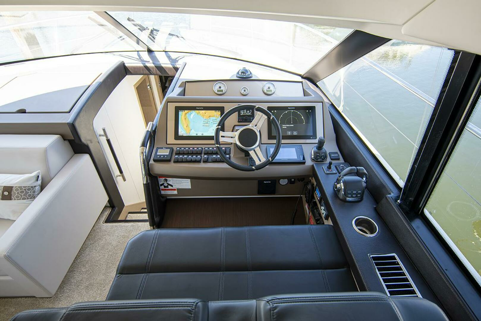 Prestige 500 Fly-2020 -Port Washington-New York-United States 3873159