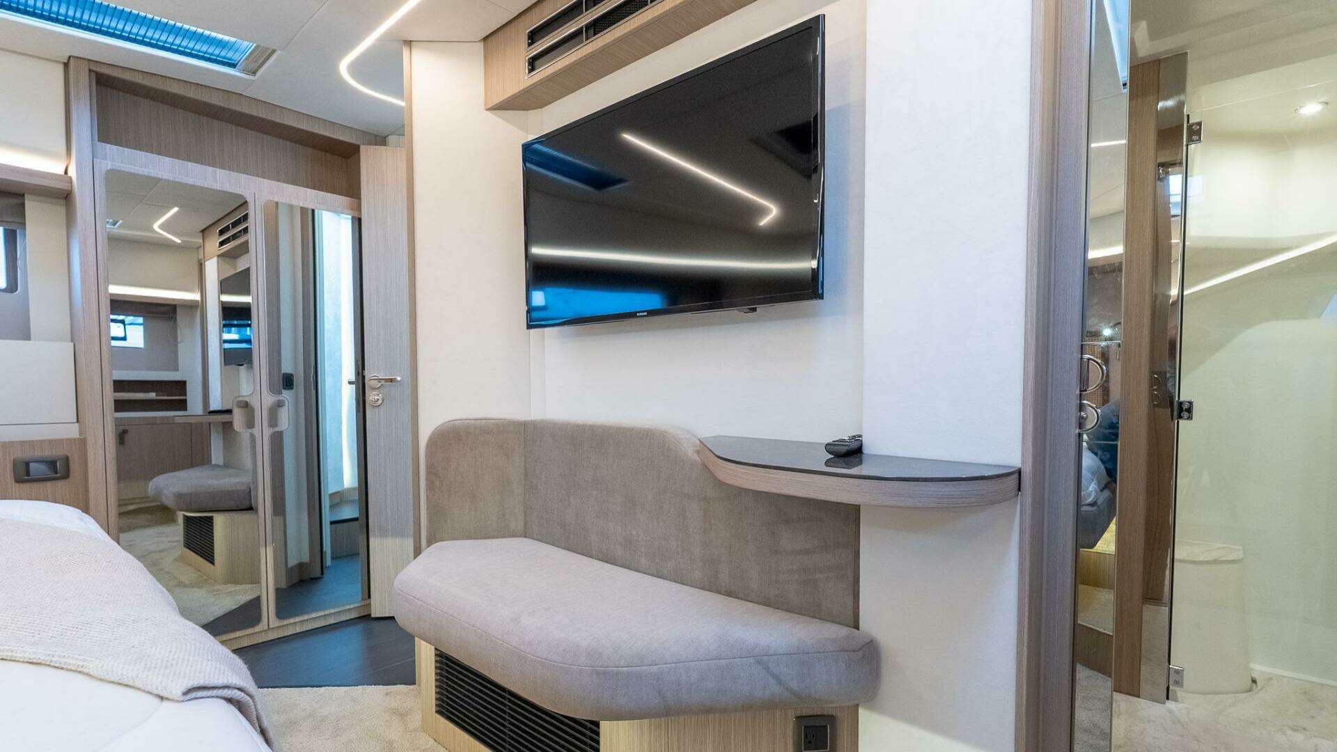 Prestige F4.9-2025 -Staten Island-New York-United States 5398136