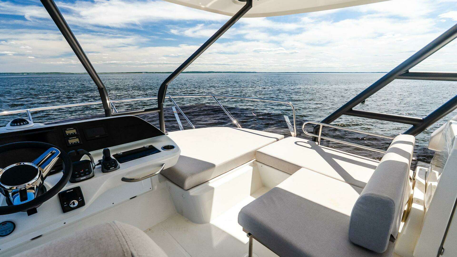 Prestige F4.9-2025 -Staten Island-New York-United States 5398101