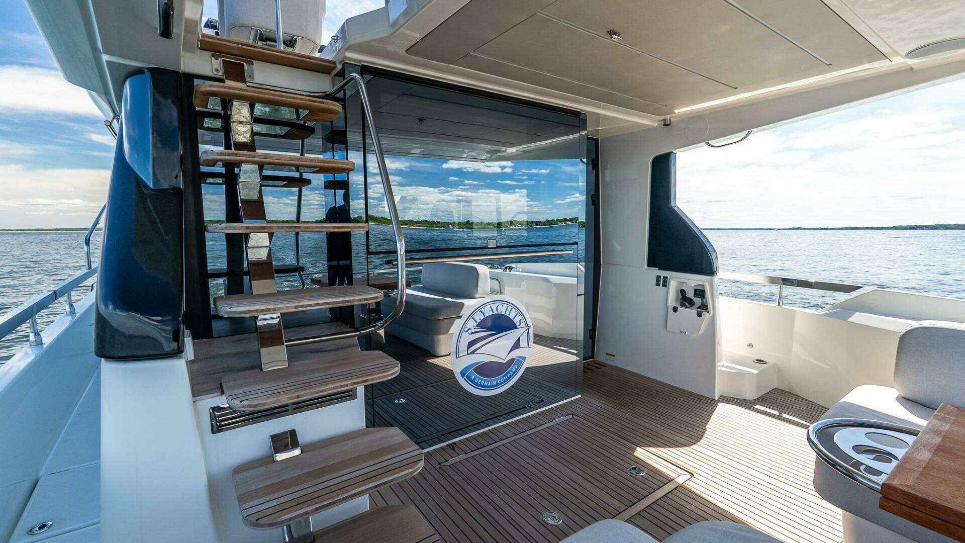 Prestige F4.9-2025 -Staten Island-New York-United States 5398117