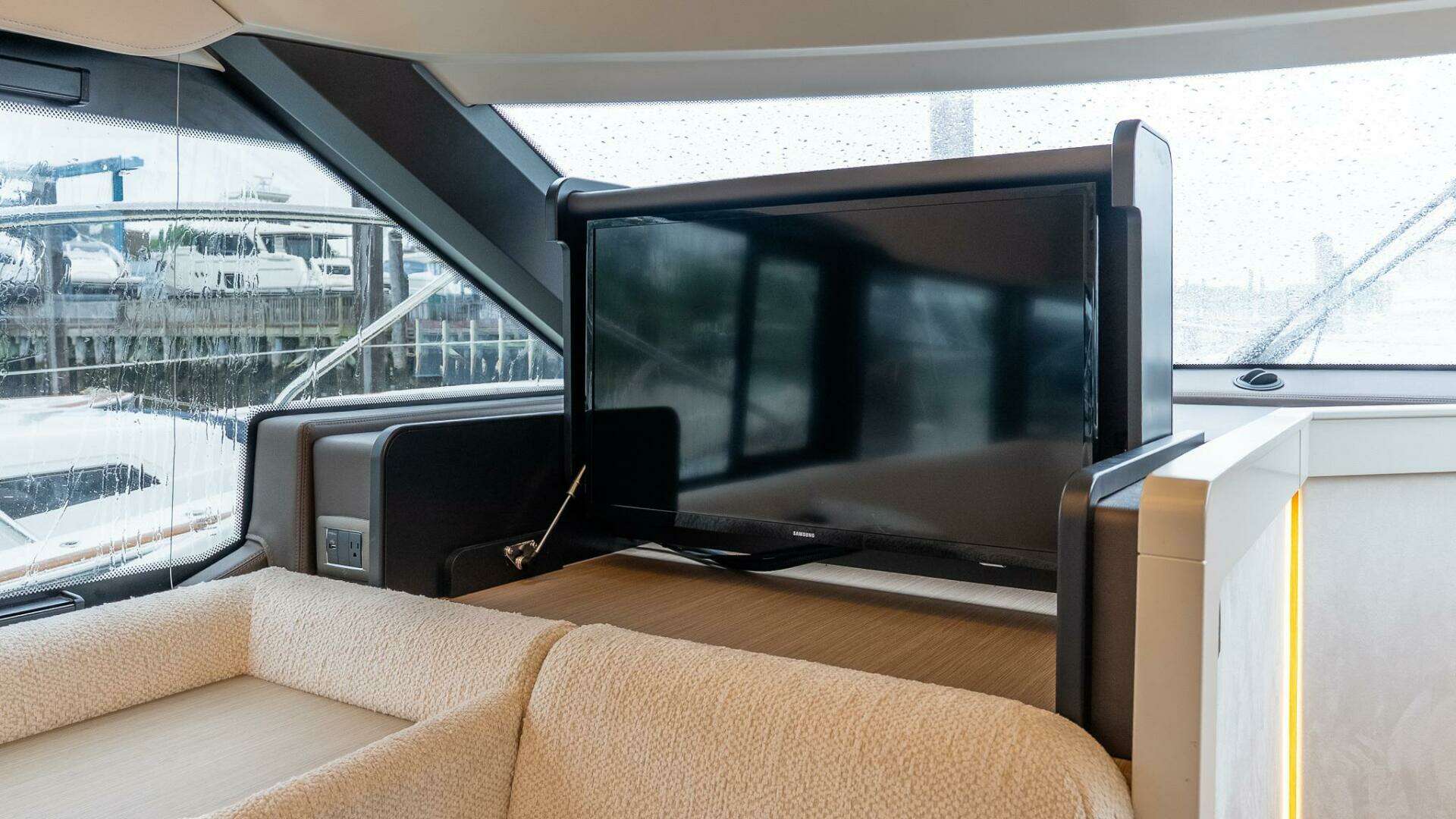 Prestige F4.9-2025 -Staten Island-New York-United States 5398132