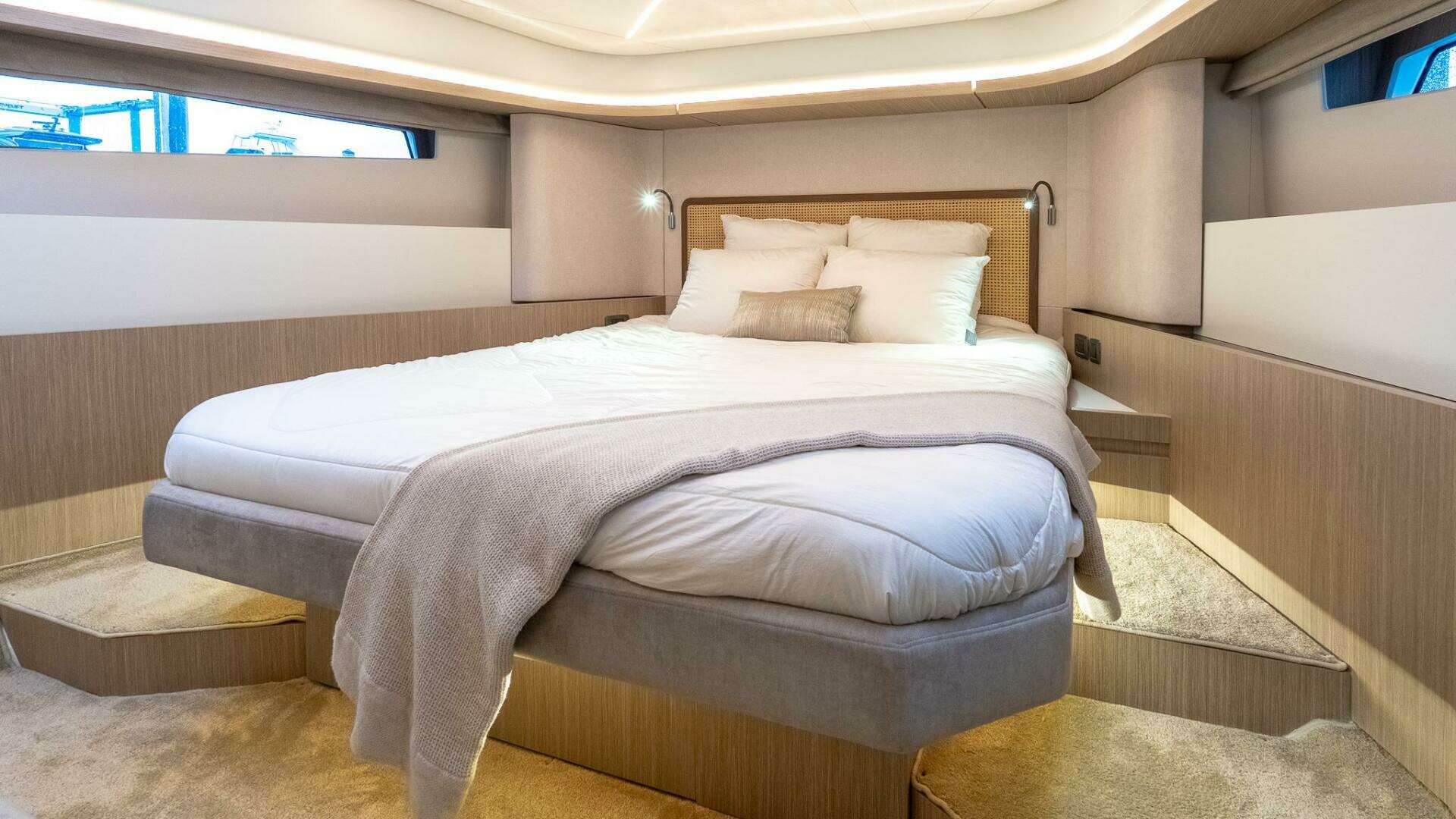 Prestige F4.9-2025 -Staten Island-New York-United States 5398133