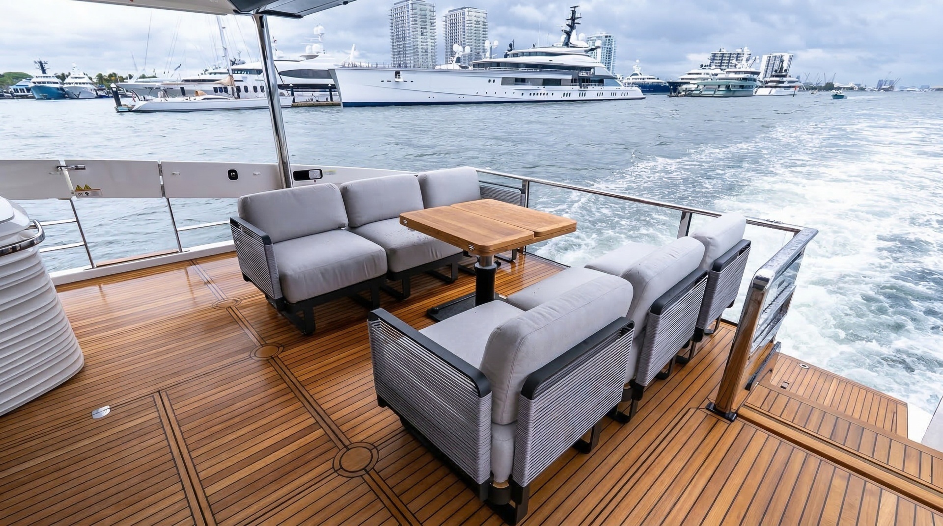 Absolute Navetta 70-2027-IN STOCK Staten Island-New York-United States 6006426