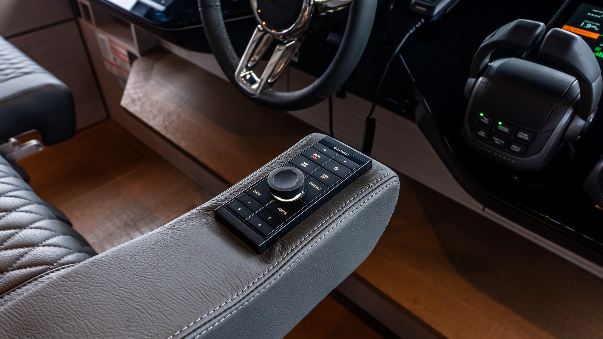 Absolute Navetta 70-2027-IN STOCK Staten Island-New York-United States 6006471