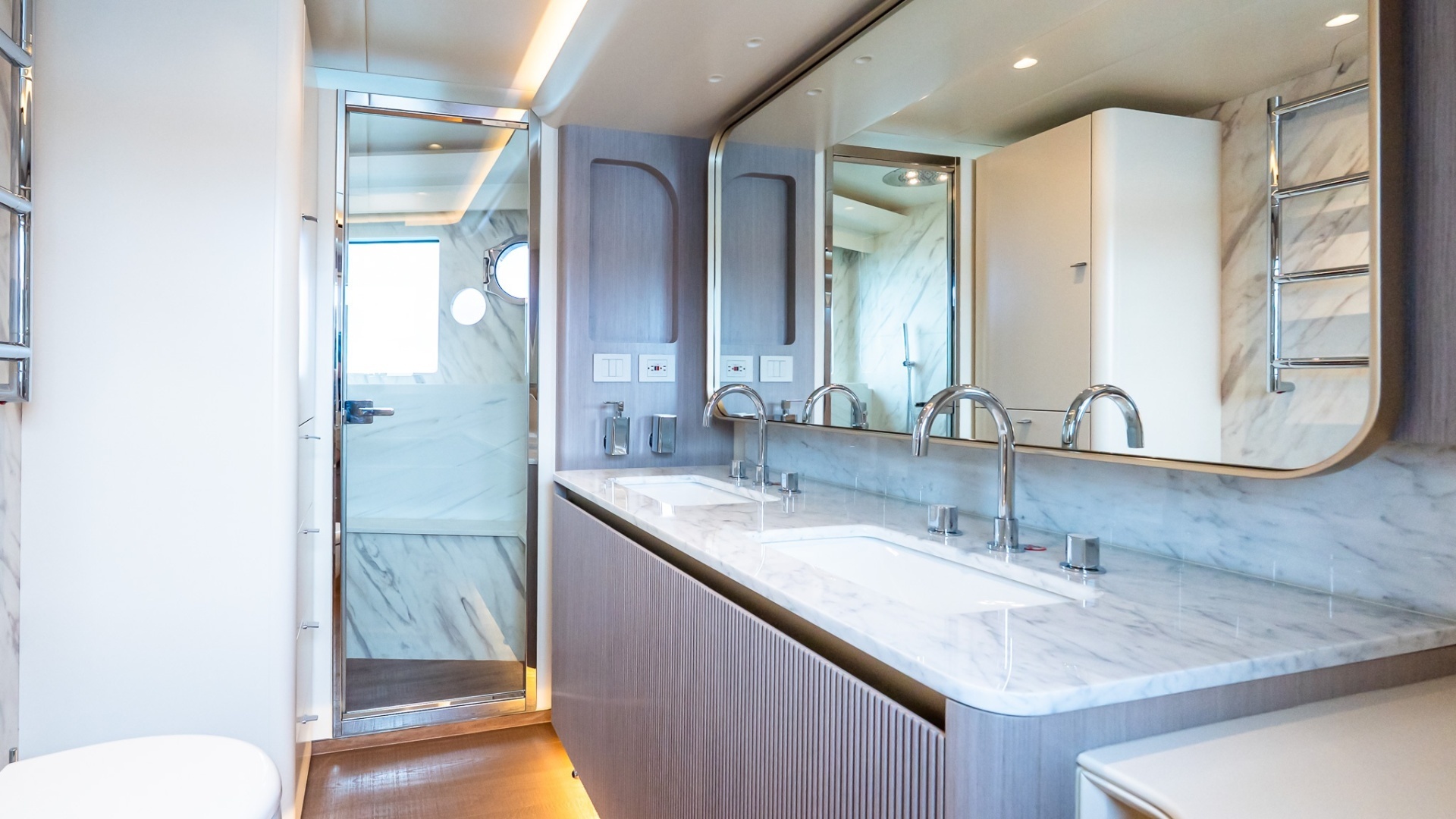 Absolute Navetta 70-2027-IN STOCK Staten Island-New York-United States 6006441