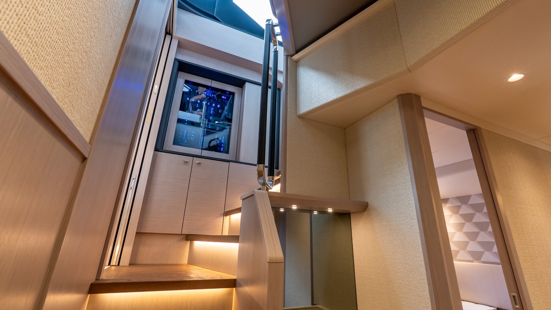 Absolute Navetta 70-2027-IN STOCK Staten Island-New York-United States 6006449