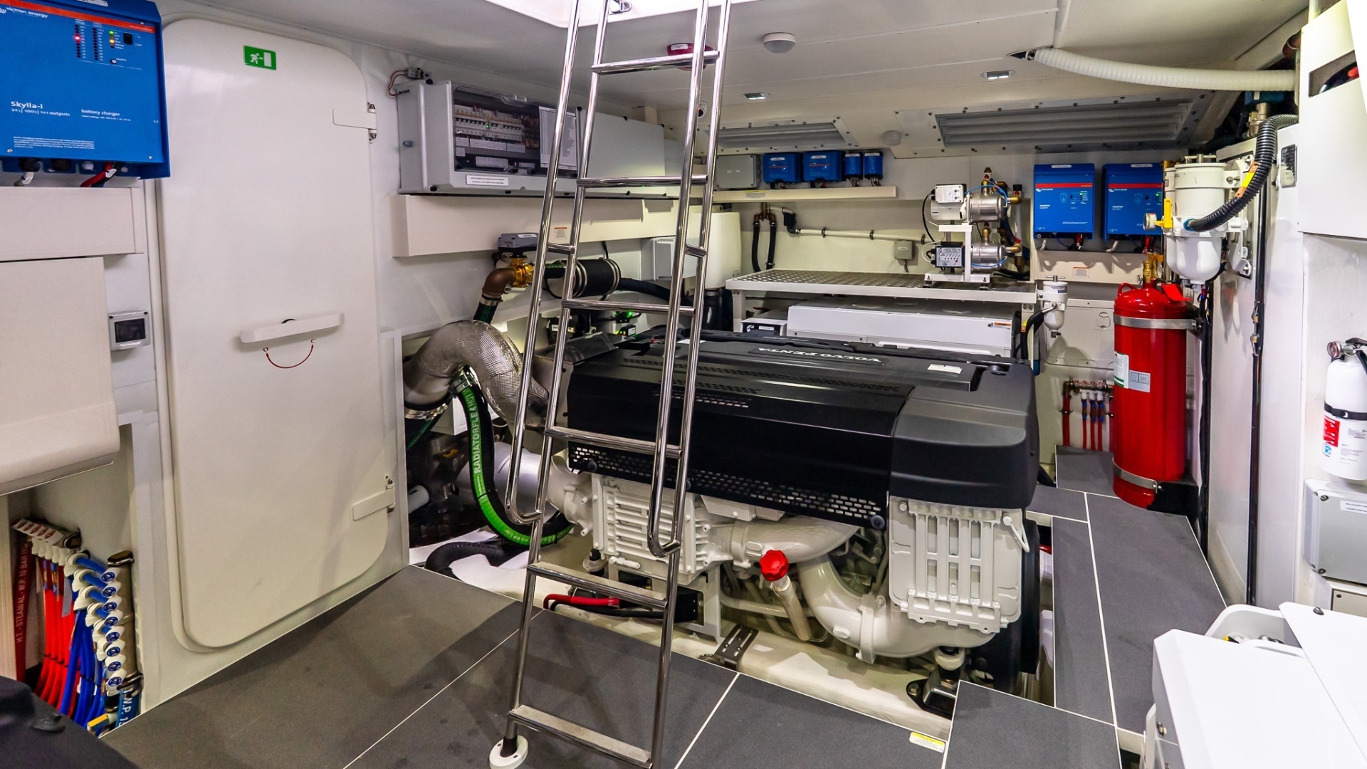 Absolute Navetta 70-2027-IN STOCK Staten Island-New York-United States 6006480