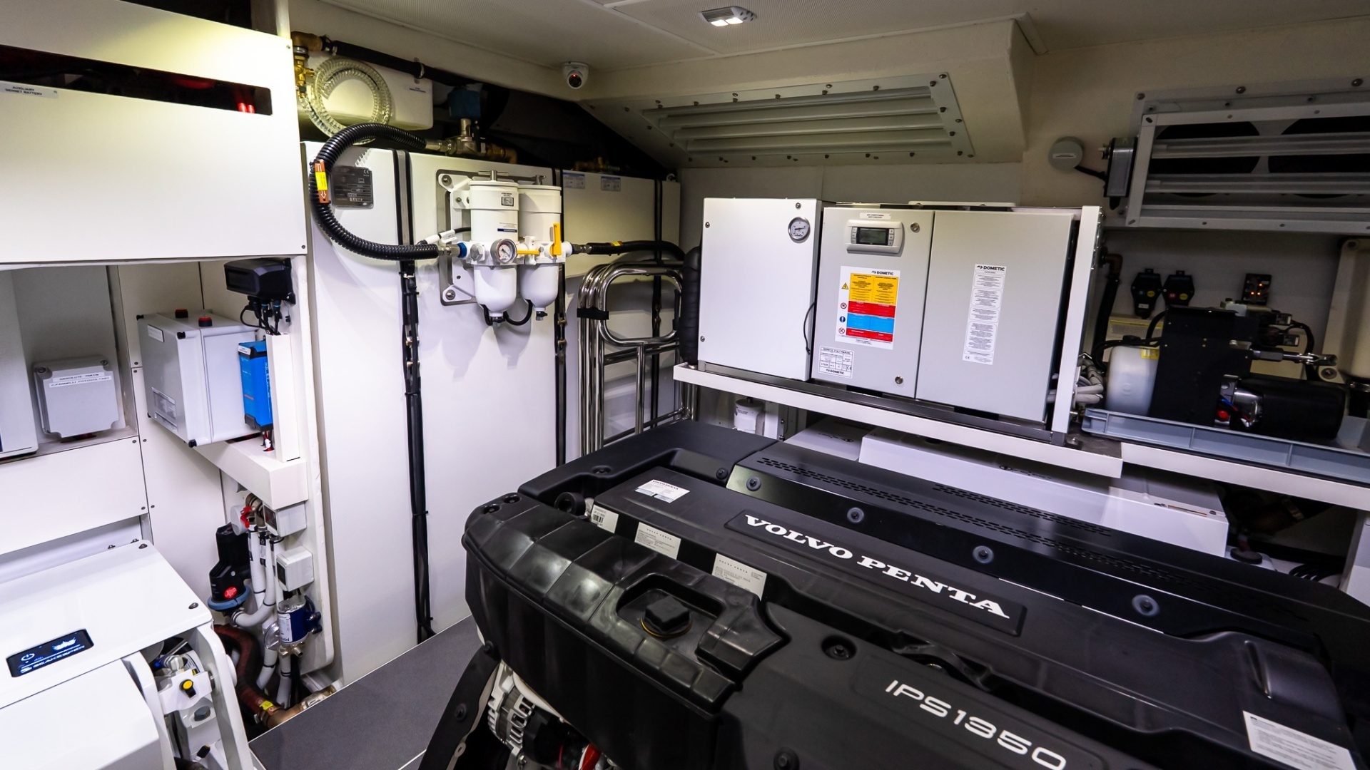 Absolute Navetta 70-2027-IN STOCK Staten Island-New York-United States 6006490