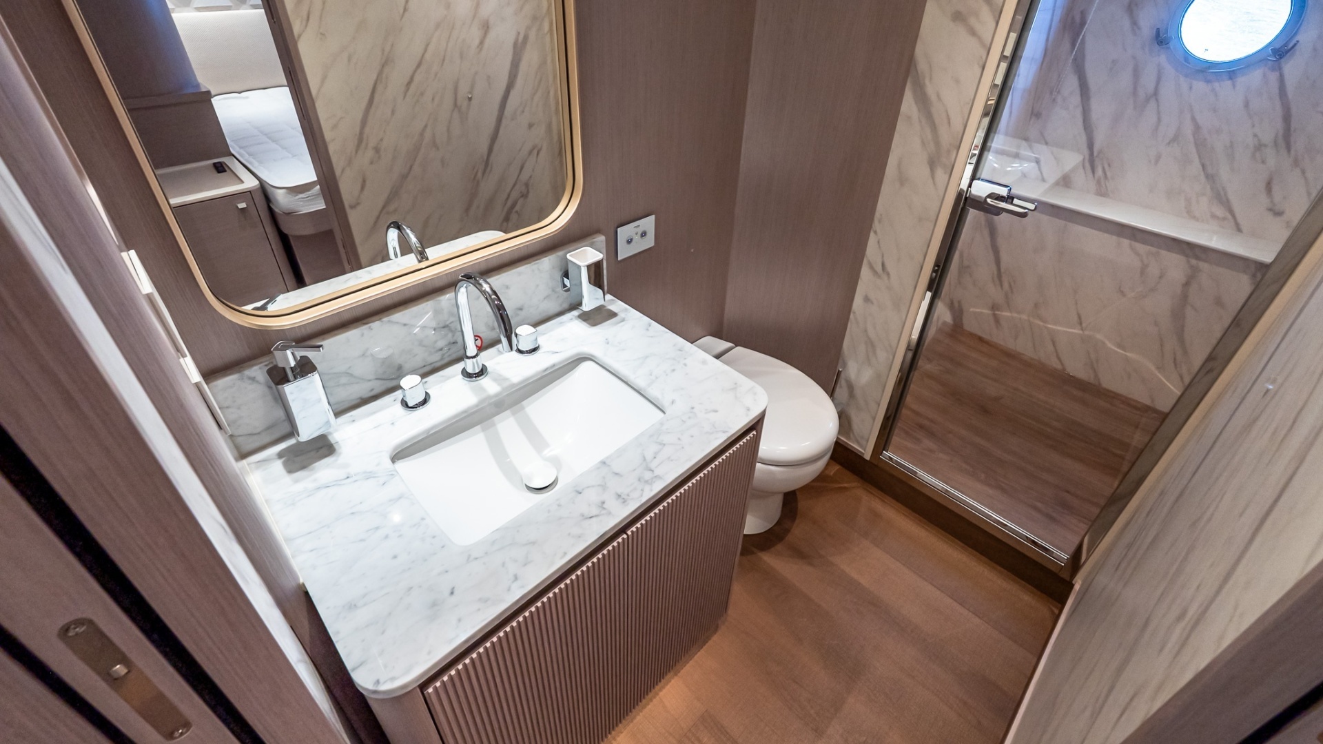 Absolute Navetta 70-2027-IN STOCK Staten Island-New York-United States 6006457